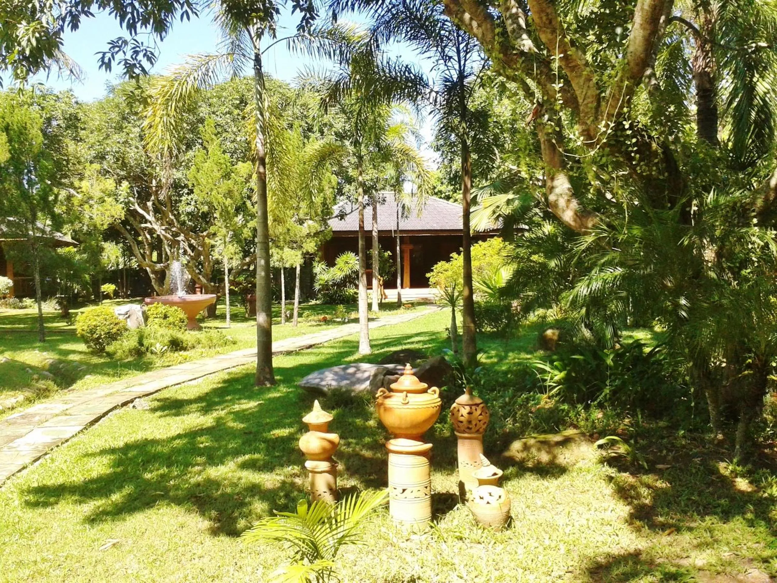Garden in Huan Chiang Dao Resort