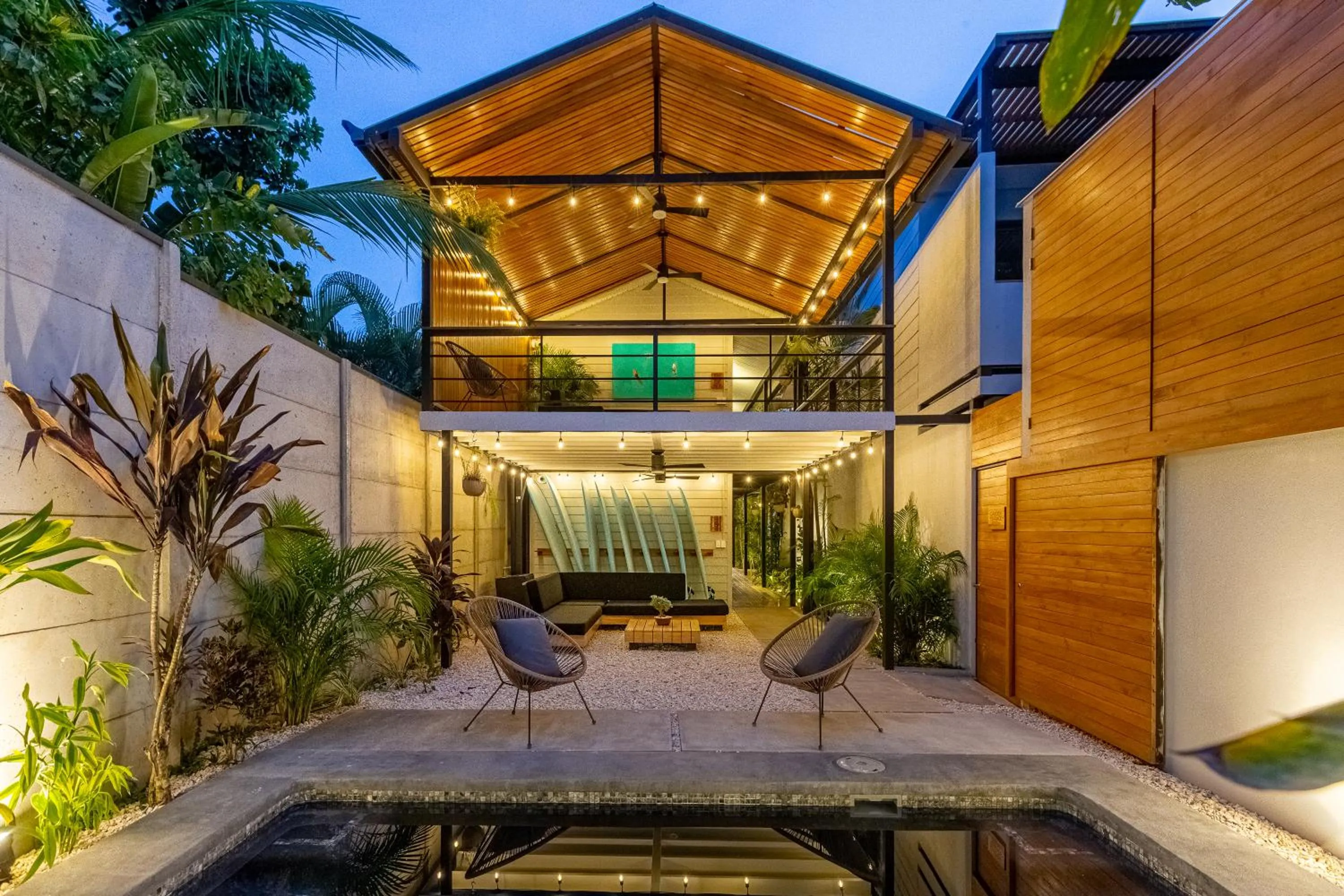 Property building in Ventura Santa Teresa