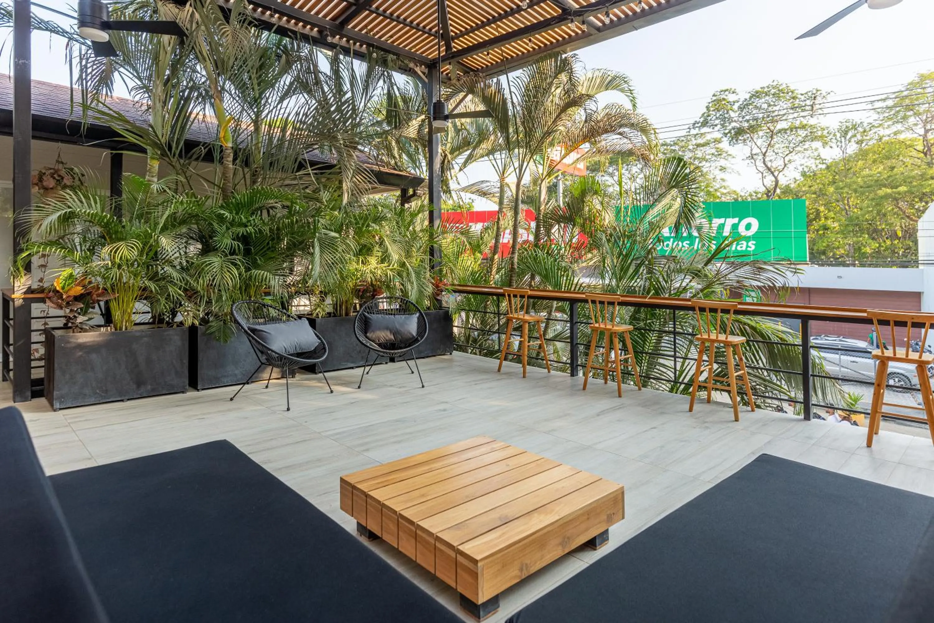 Patio in Ventura Santa Teresa