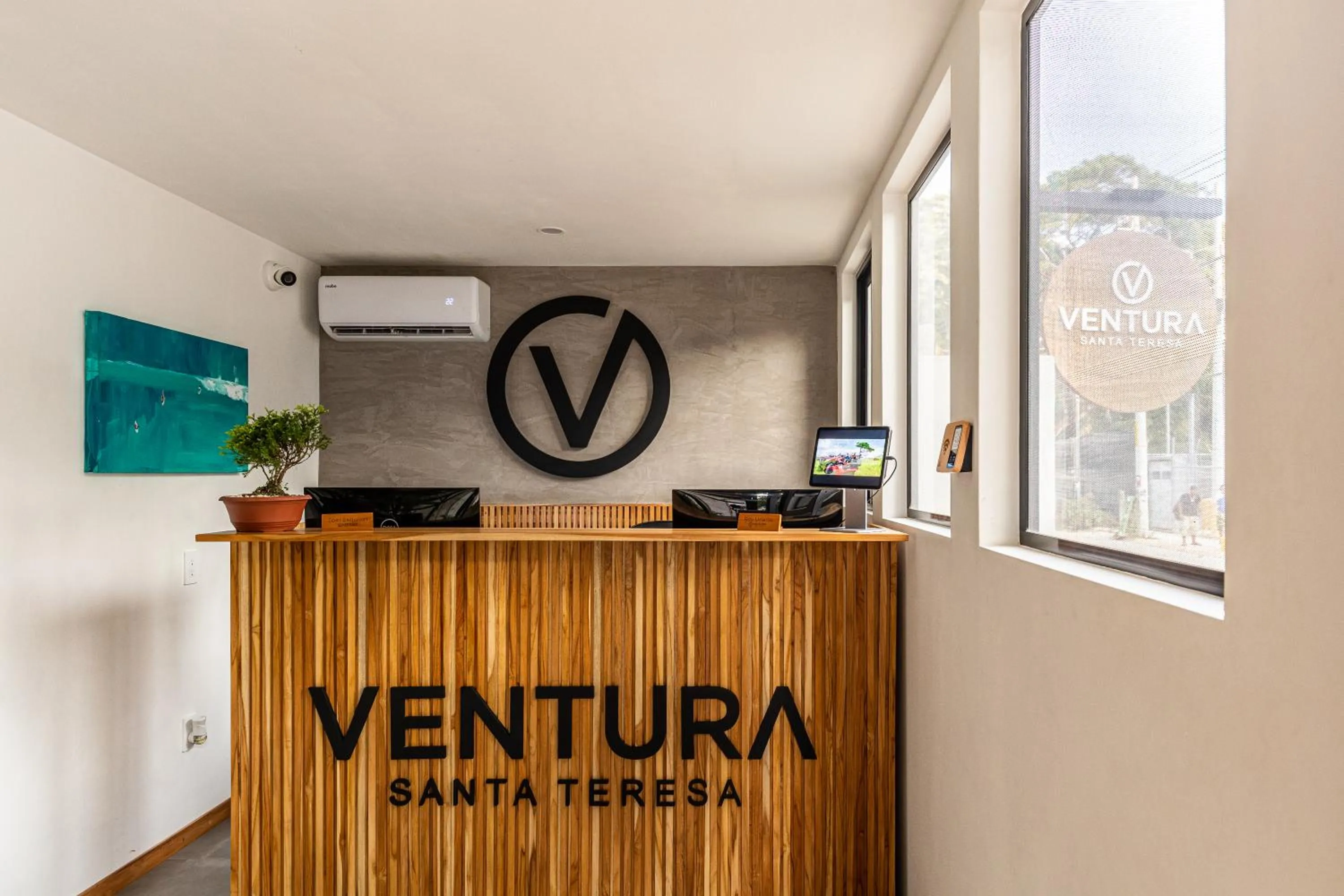 Property building in Ventura Santa Teresa