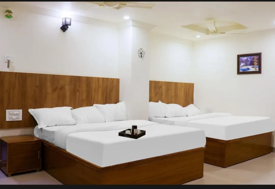 Bed in Hotel Menaka