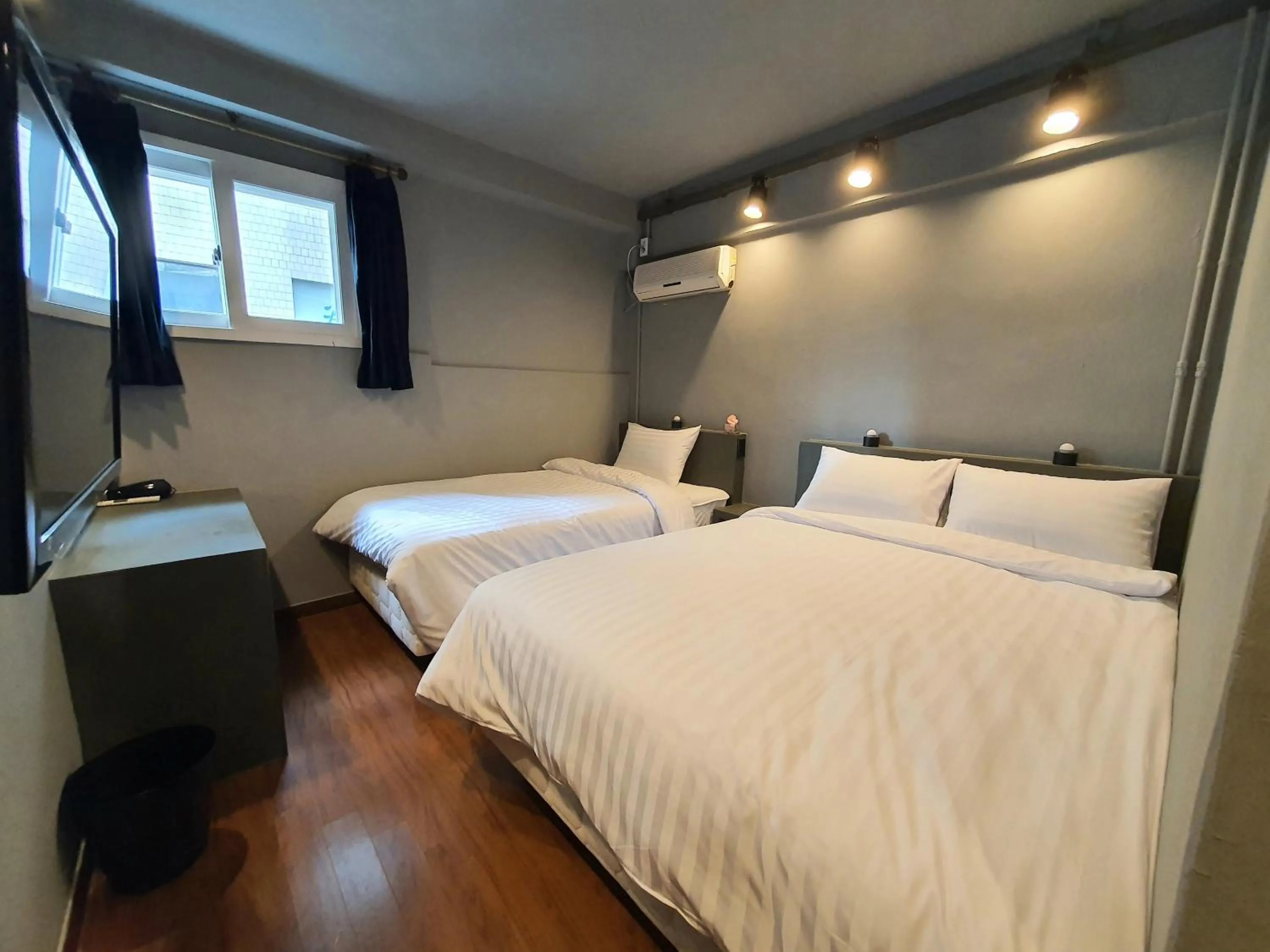 Bed in Daljee Guesthouse