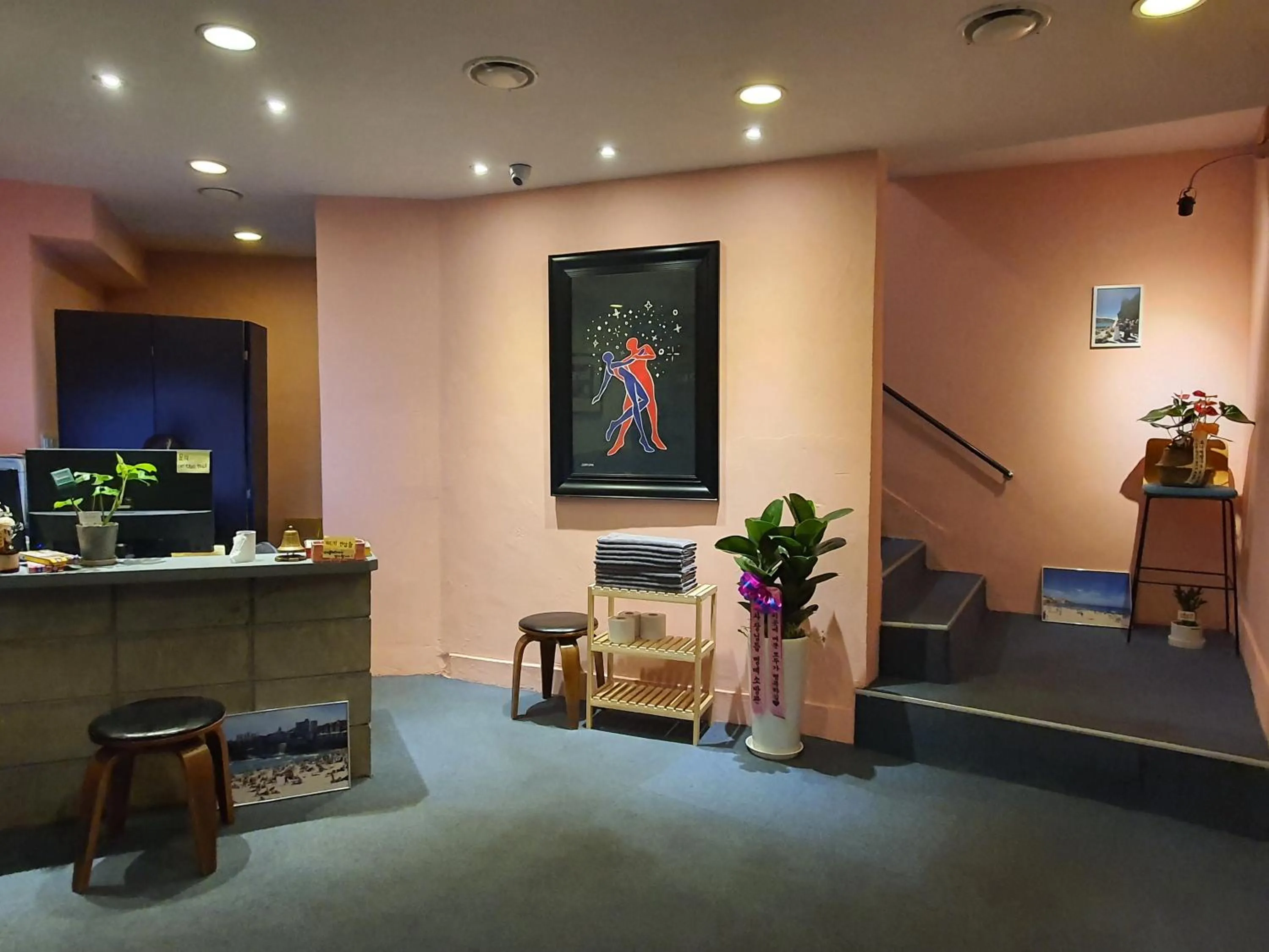 Lobby or reception in Daljee Guesthouse