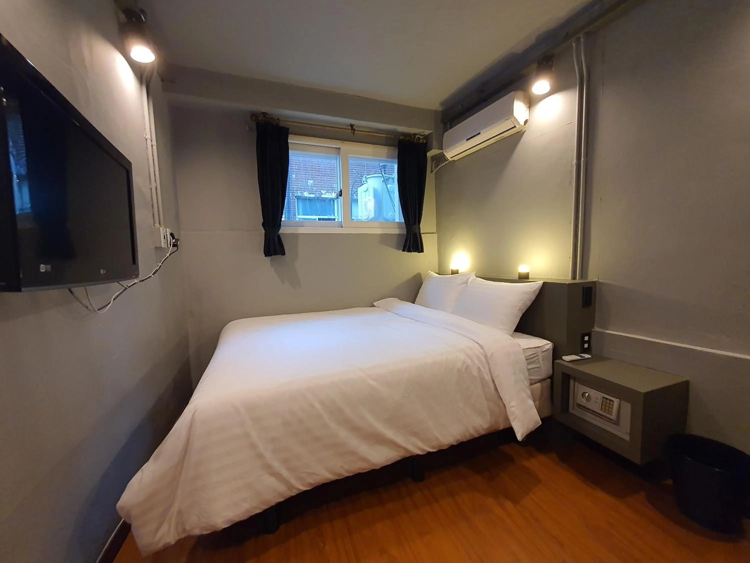 Bedroom, Bed in Daljee Guesthouse