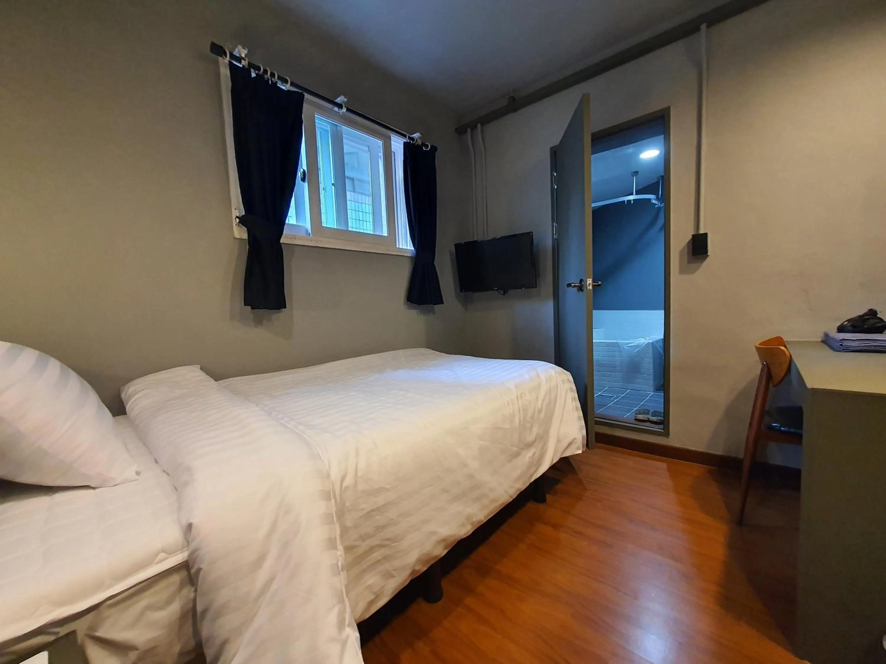 Bed in Daljee Guesthouse