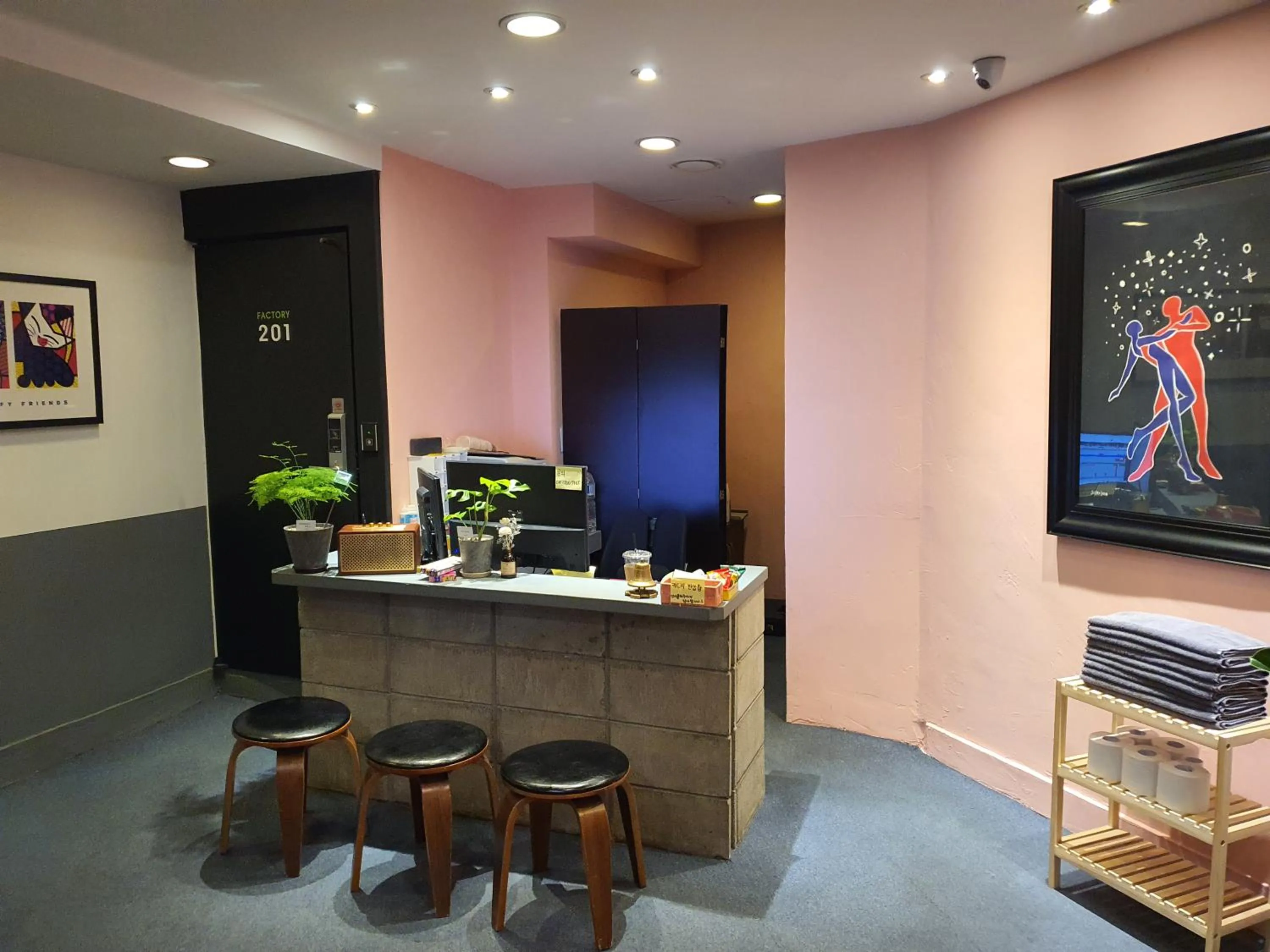 Lobby or reception in Daljee Guesthouse