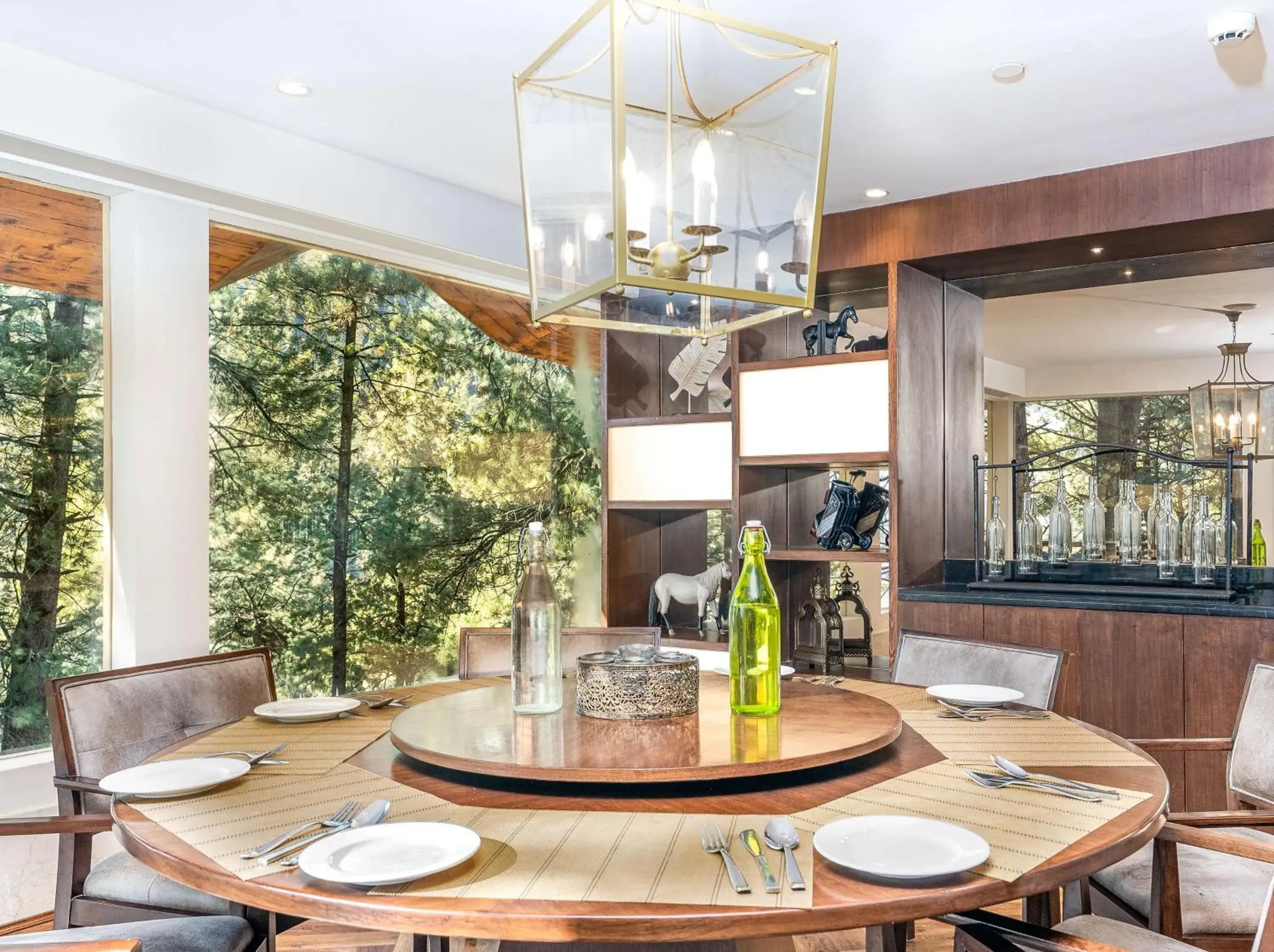 Restaurant/places to eat in Radisson Golf Resort Pahalgam Restaurant/places to eat in Radisson Golf Resort Pahalgam