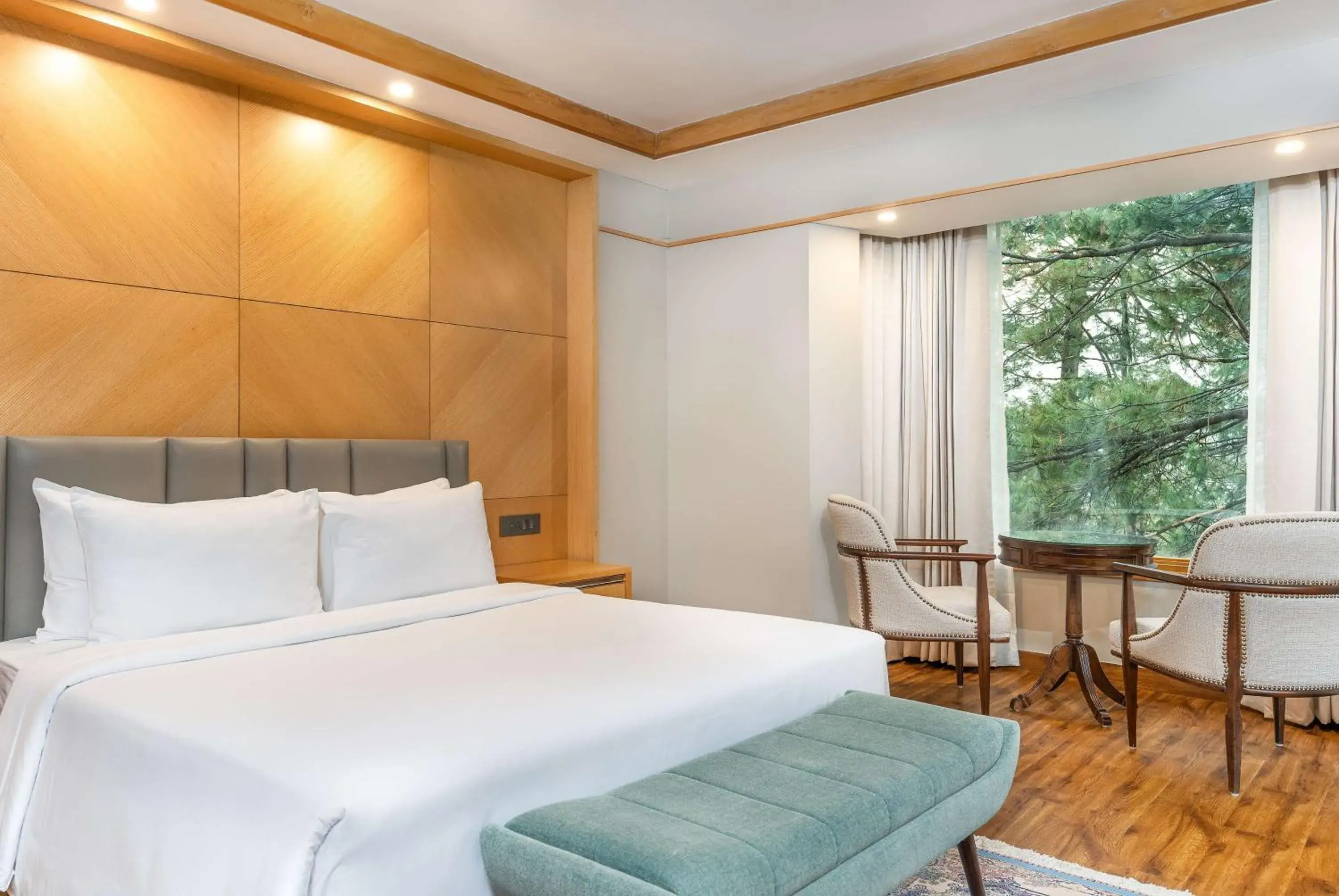Photo of the whole room, Bed in Radisson Golf Resort Pahalgam Photo of the whole room, Bed in Radisson Golf Resort Pahalgam