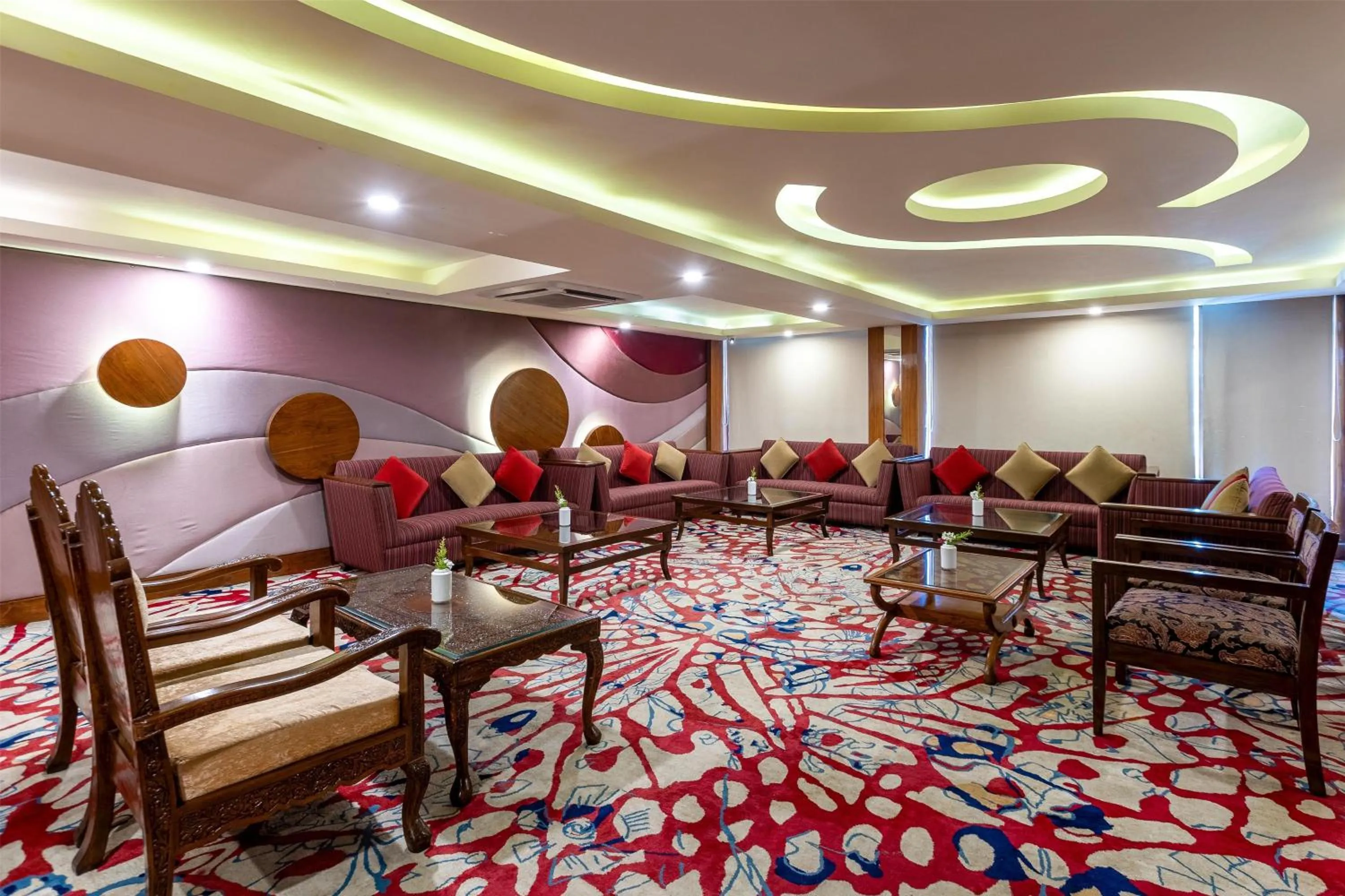 Meeting/conference room in Radisson Srinagar