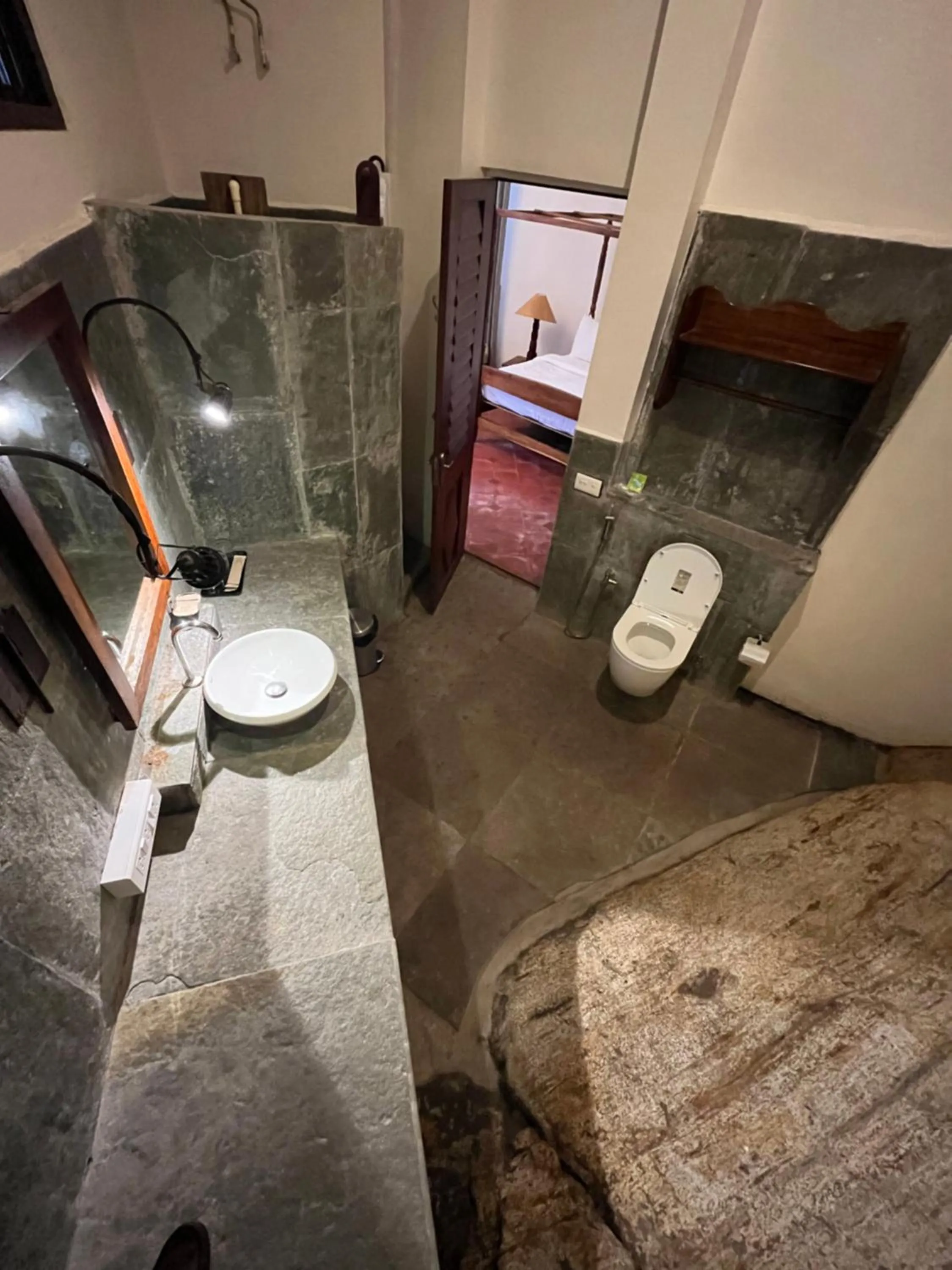 Toilet in Mango Hill Yercaud