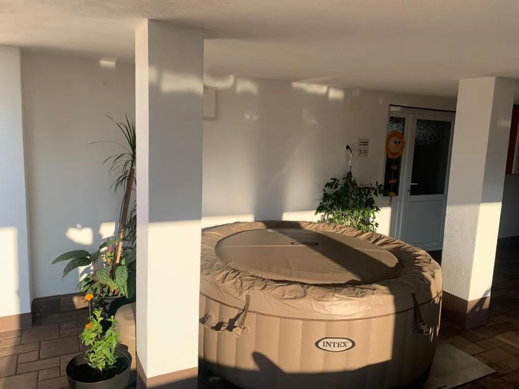 Hot Tub in Casa Deac