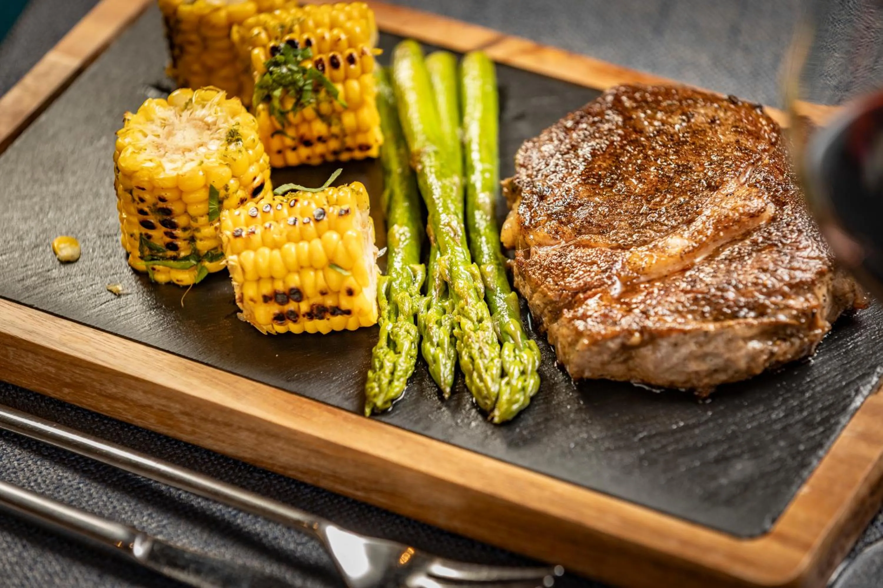 Restaurant/places to eat in Galeon Residence & SPA