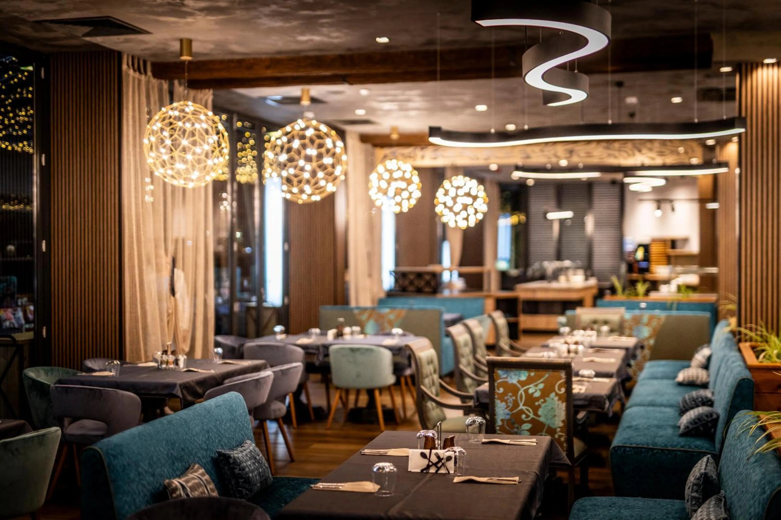 Restaurant/places to eat in Galeon Residence & SPA