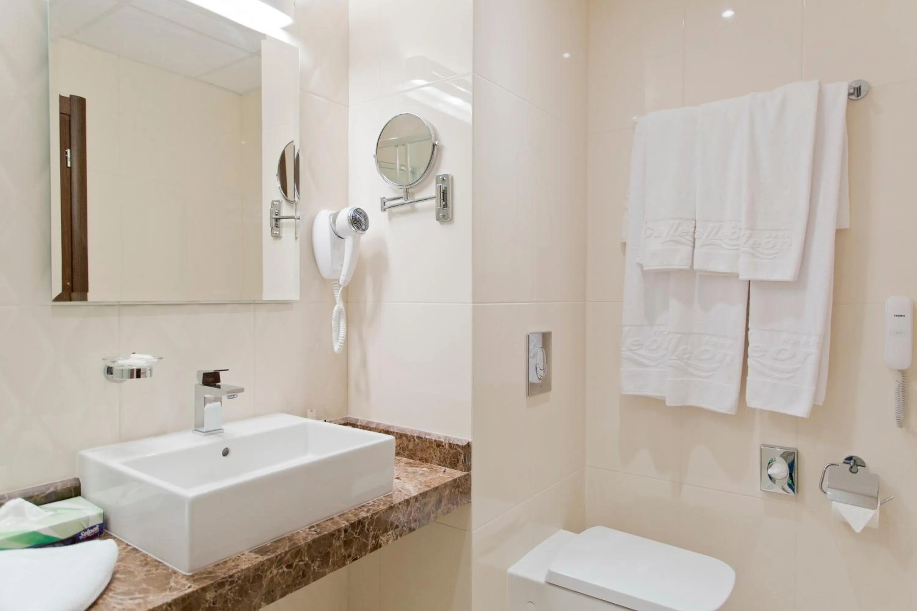 Bathroom in Galeon Residence & SPA