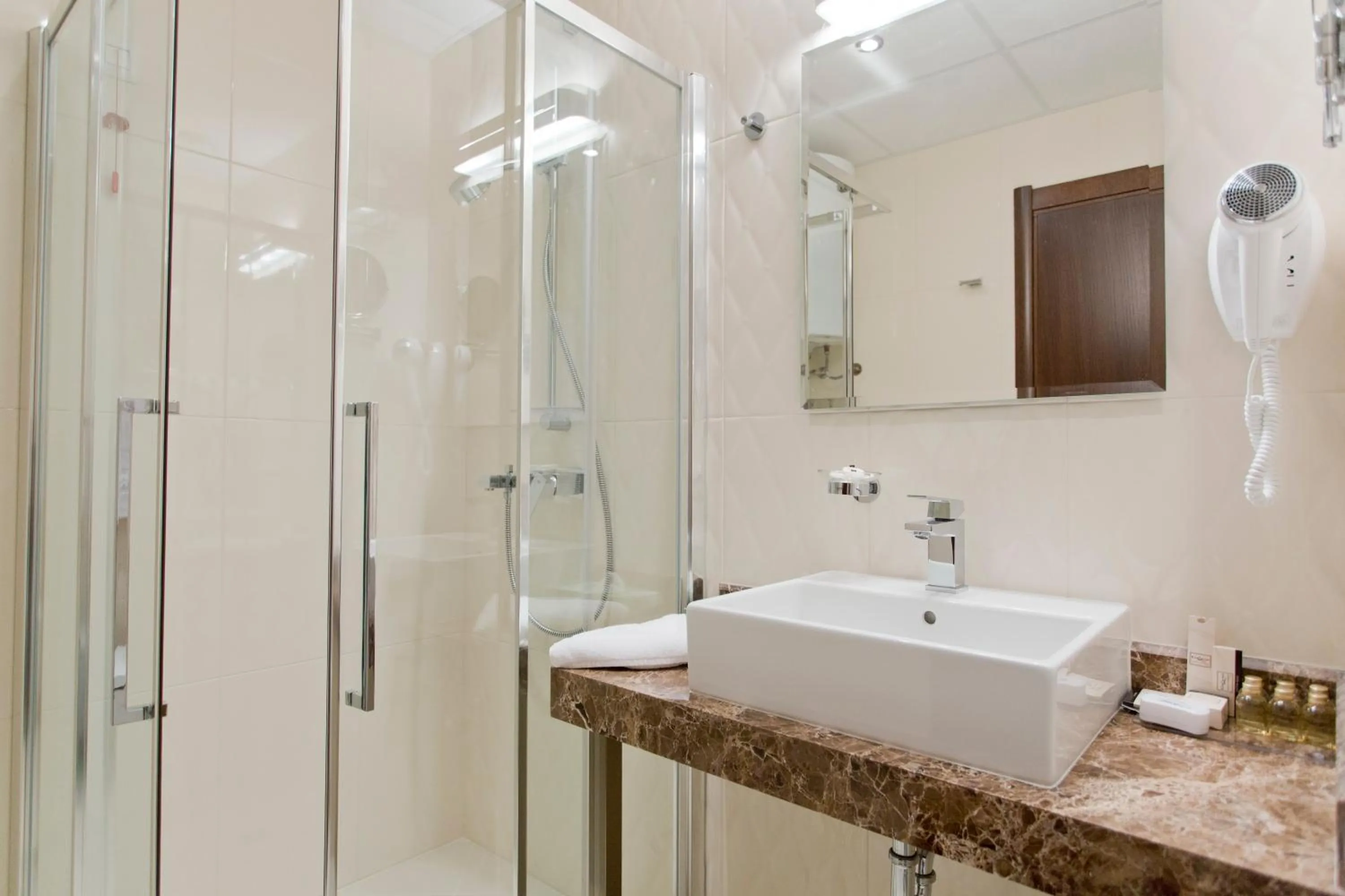 Bathroom in Galeon Residence & SPA