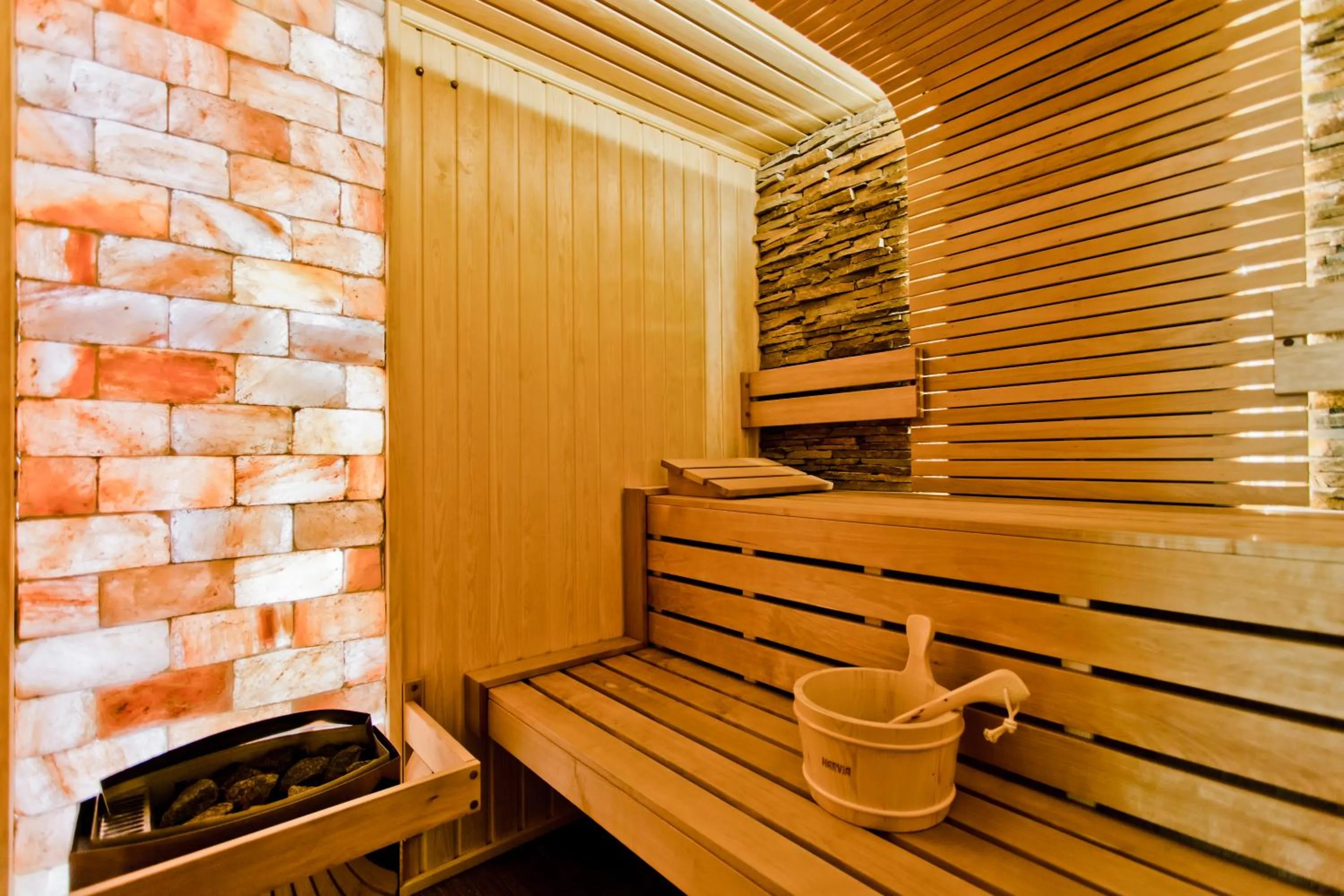 Spa and wellness centre/facilities in Galeon Residence & SPA