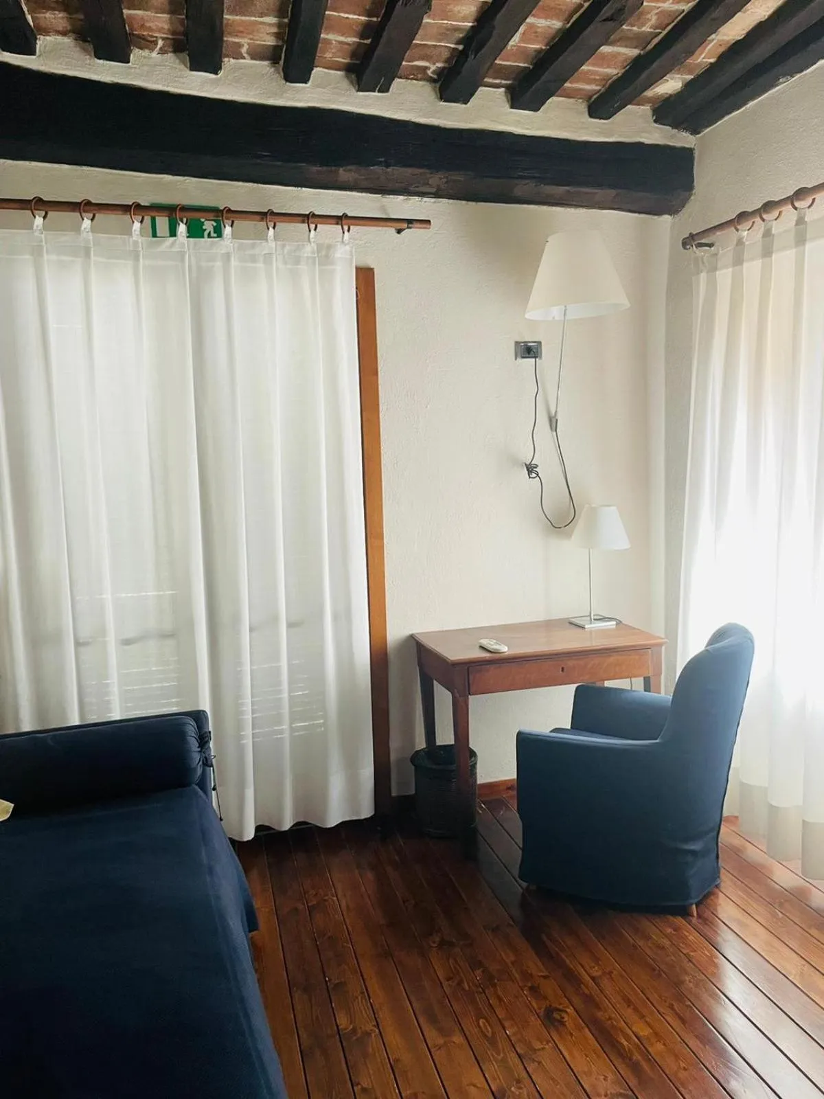 Seating area in Locanda del Glicine