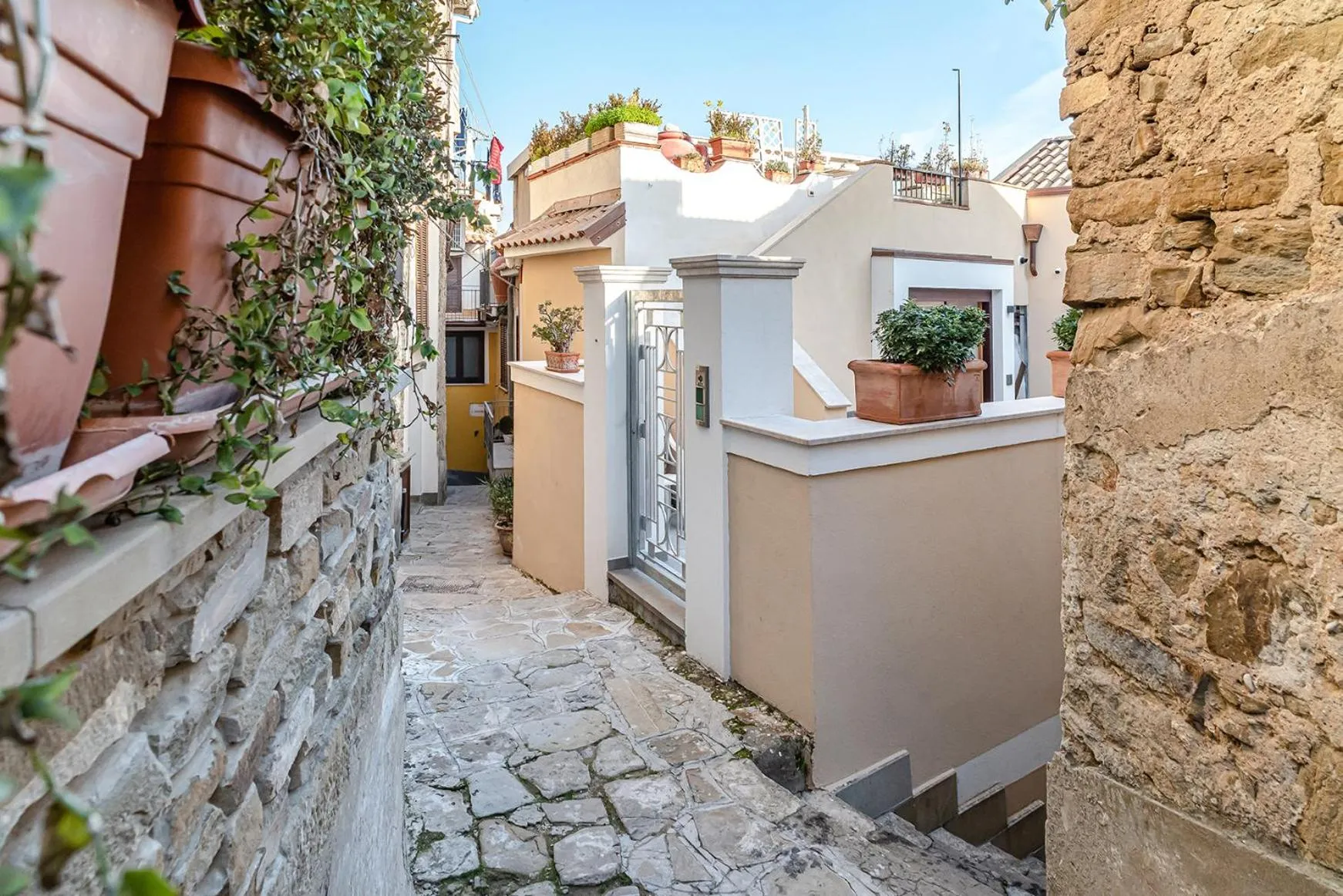 Property building in De Gulia Charme and Relax