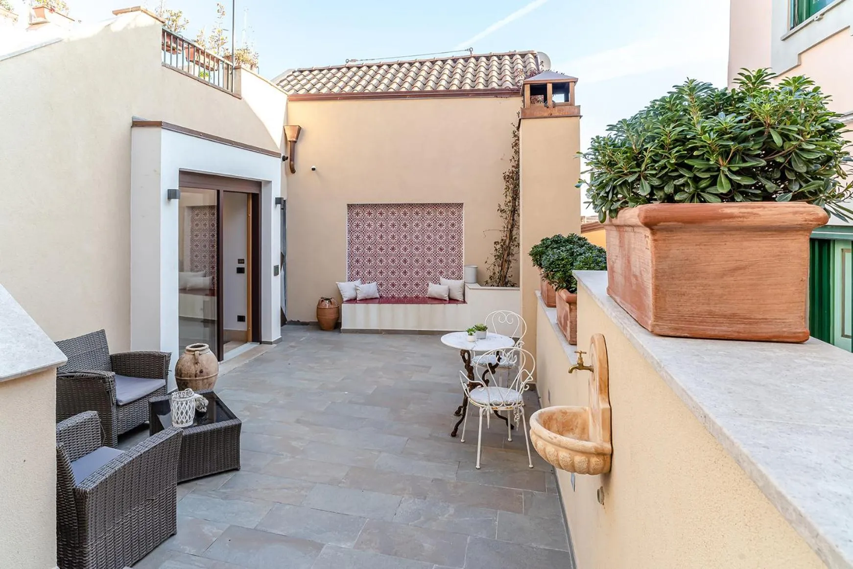 Property building in De Gulia Charme and Relax