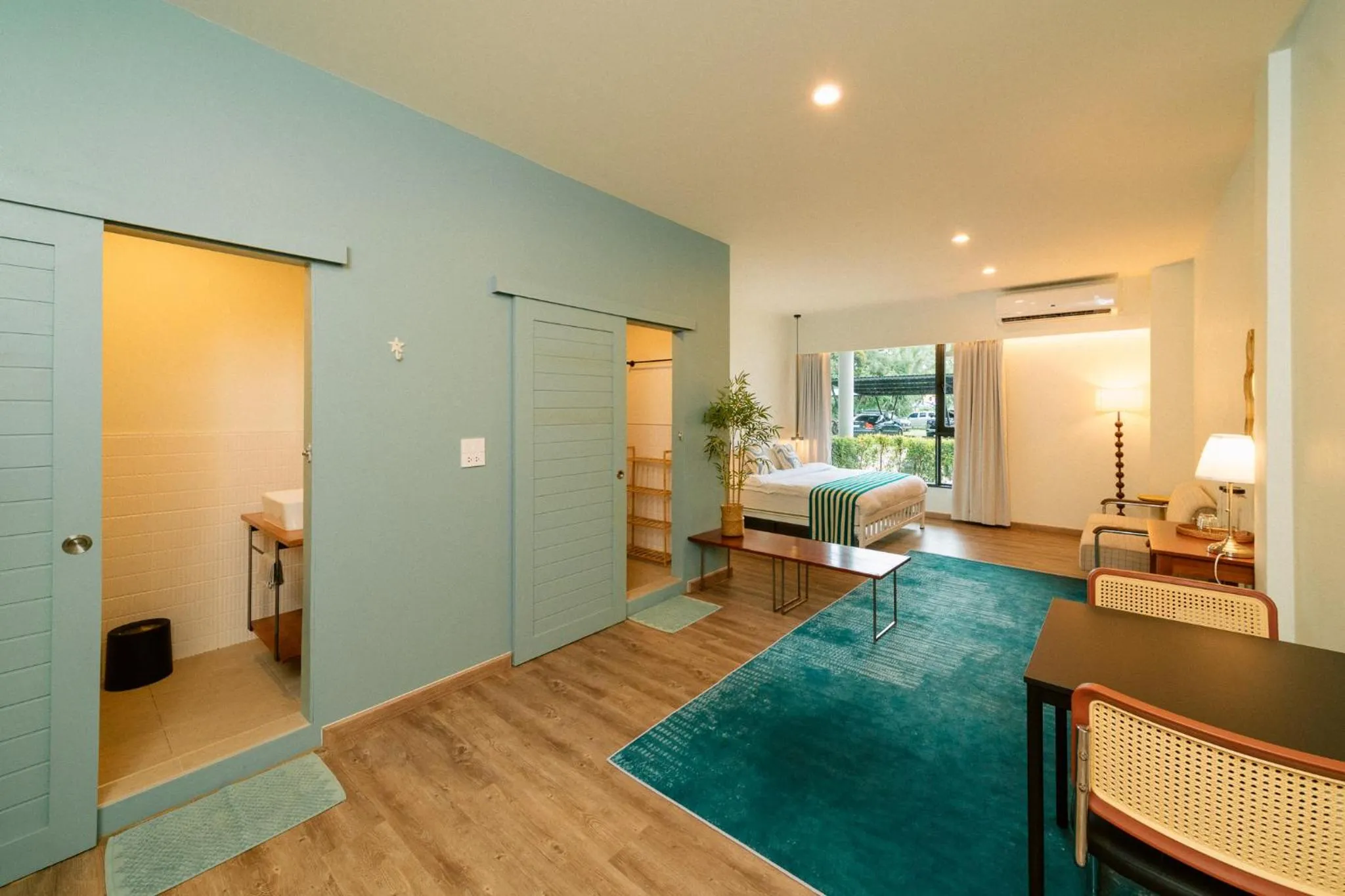 Bedroom in Nautical Home & Seashell House B&B