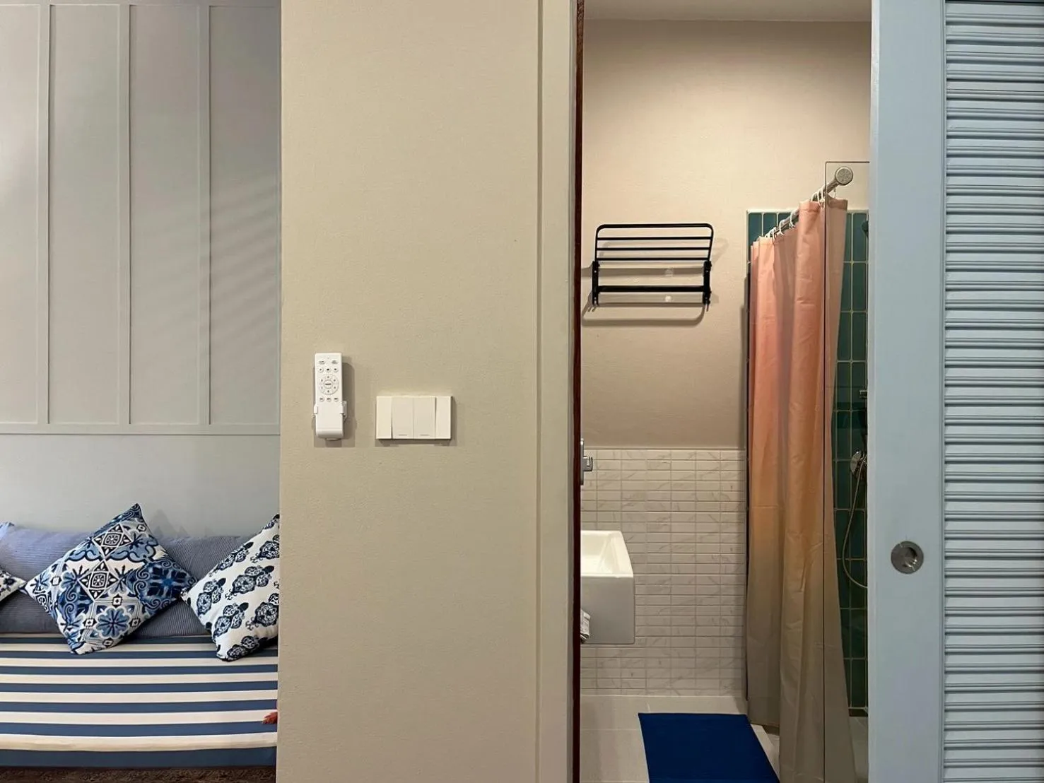 Bathroom, Bed in Nautical Home & Seashell House B&B