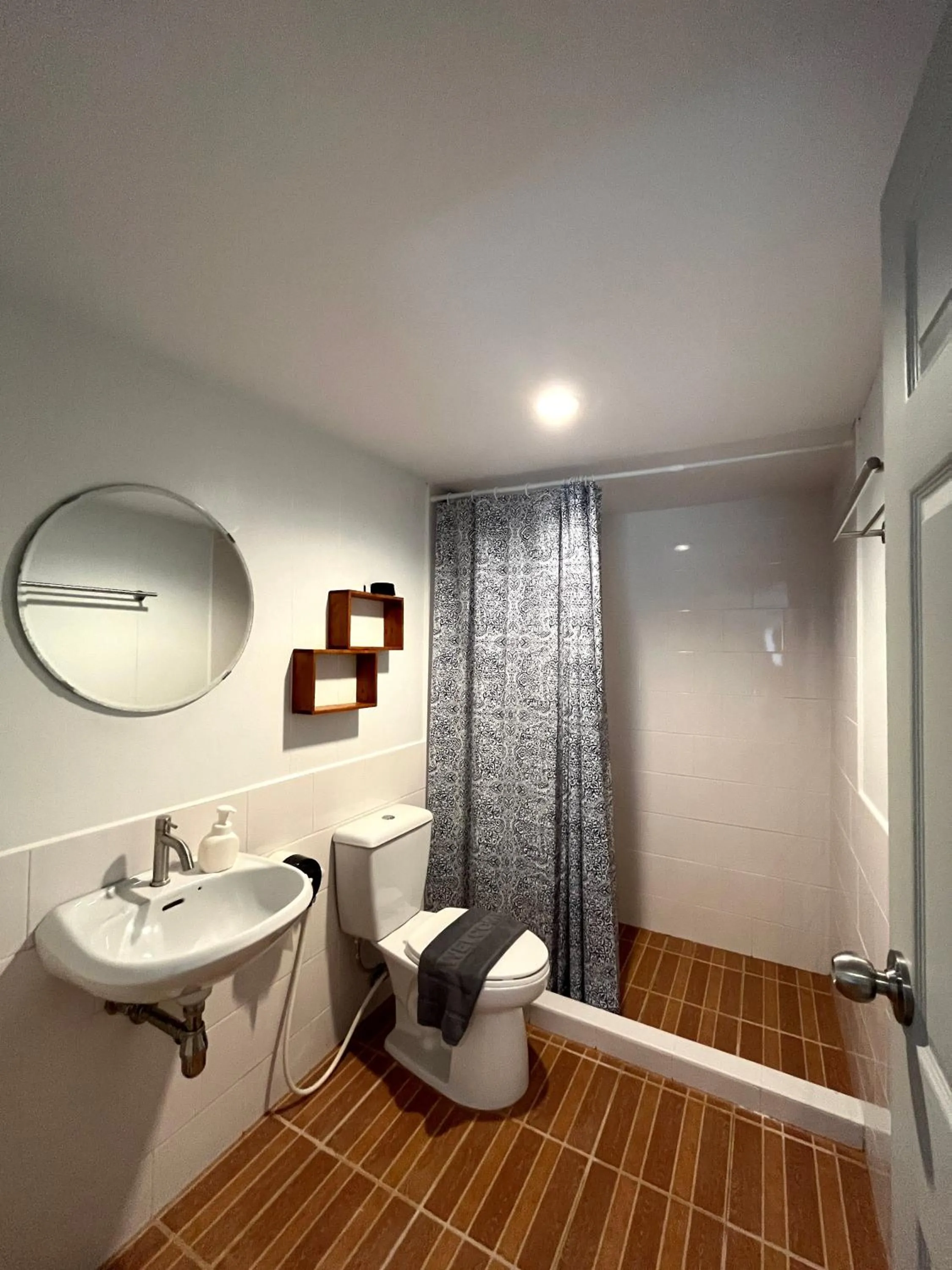 Bathroom in Nautical Home B&B Khaolak