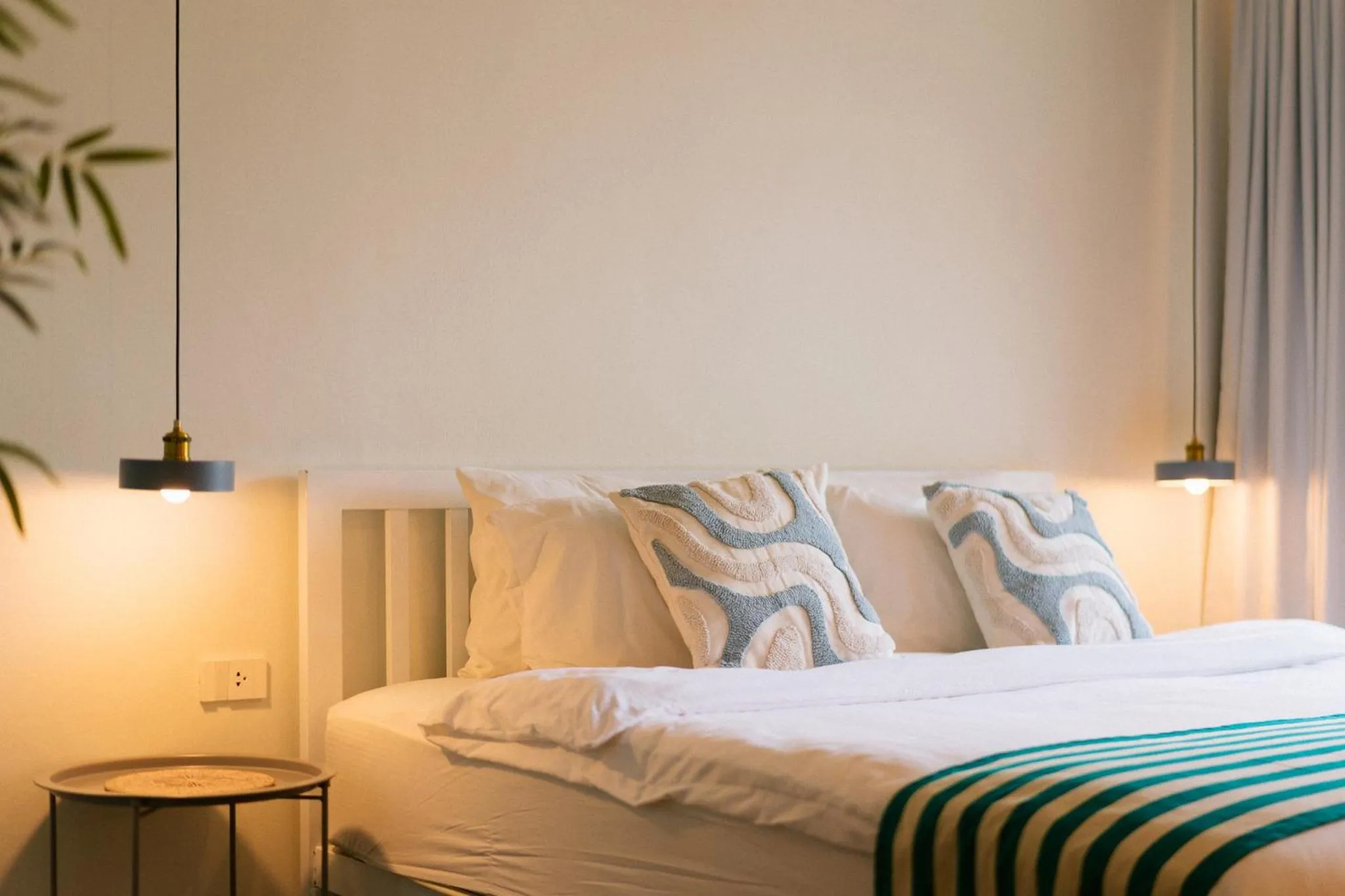 Bed in Nautical Home & Seashell House B&B