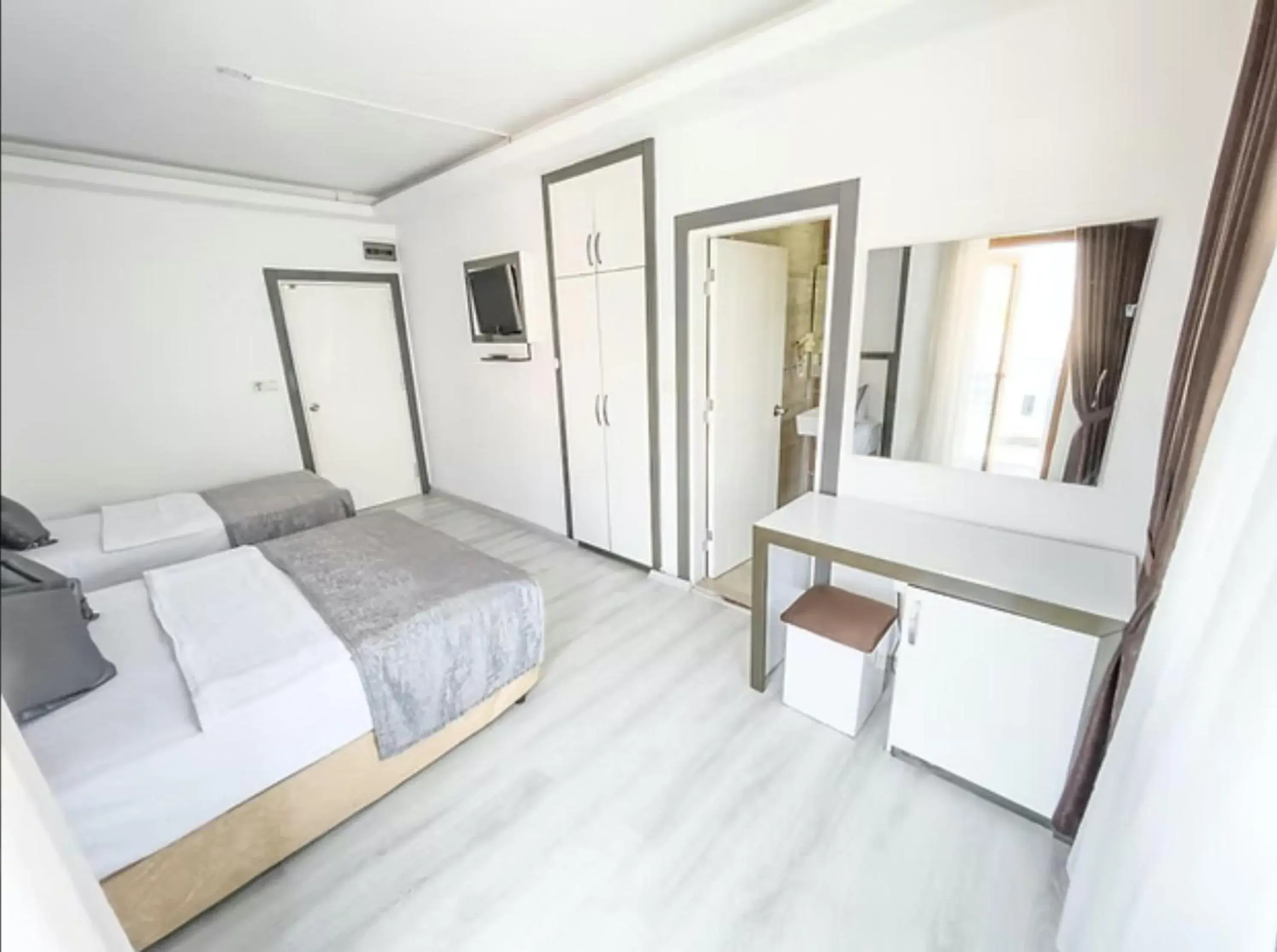 Standard Triple Room in Livane Sun Otel Standard Triple Room in Livane Sun Otel