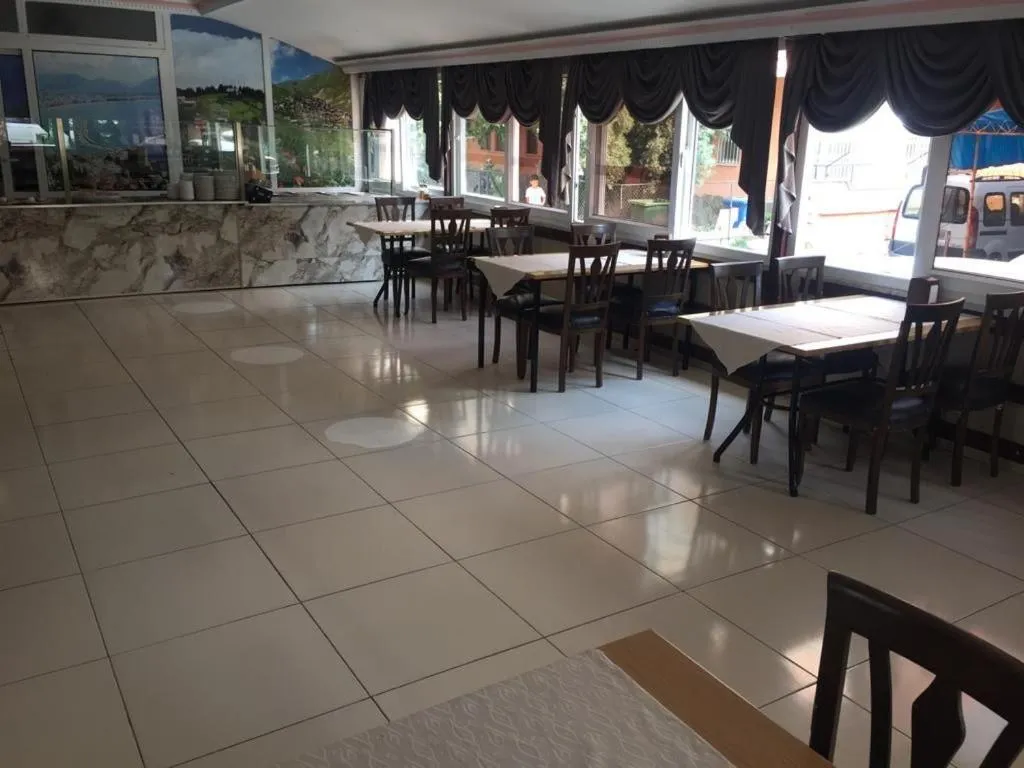 Restaurant/places to eat in Livane Sun Otel