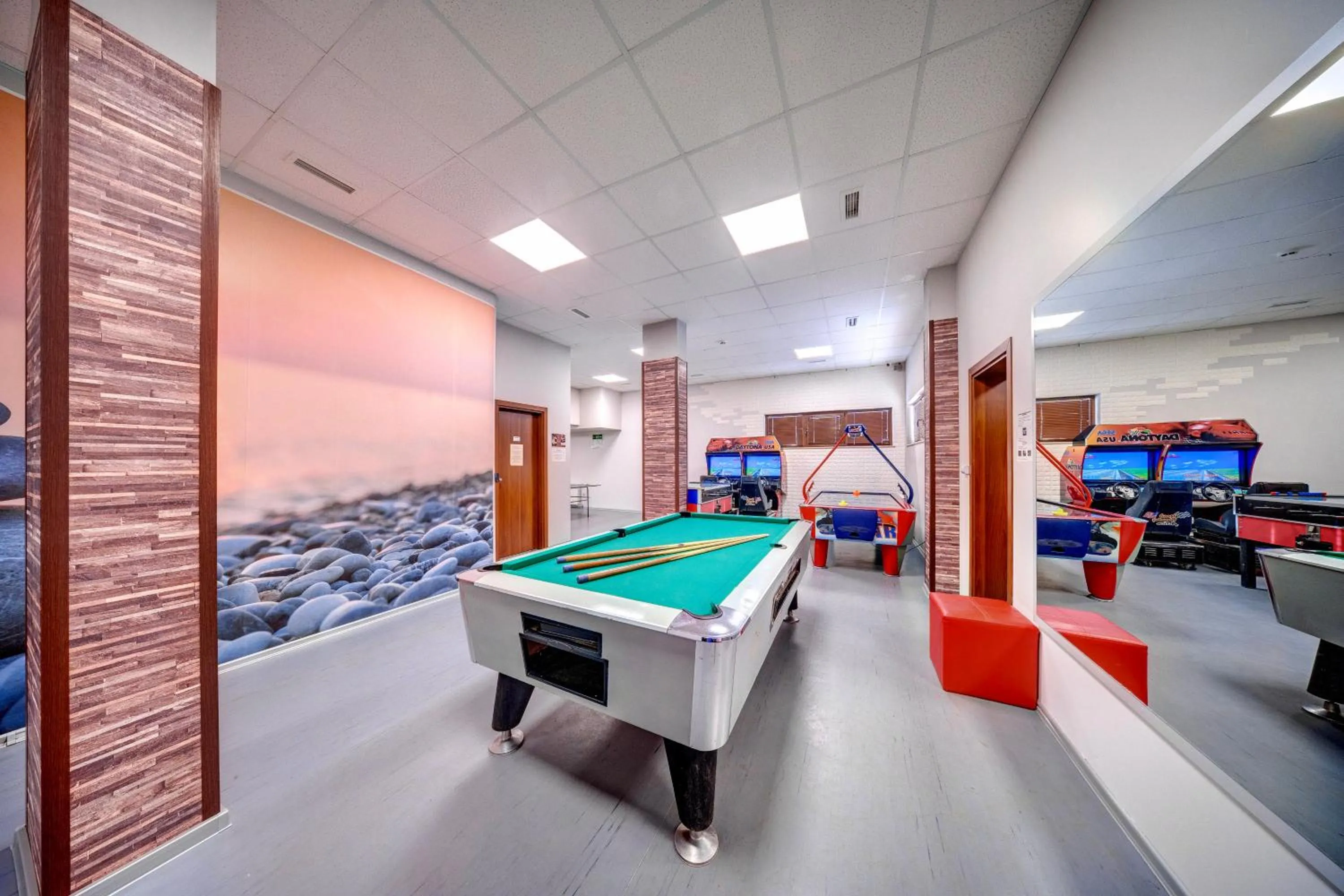 Billiard in Oak Residence Hotel & Relax