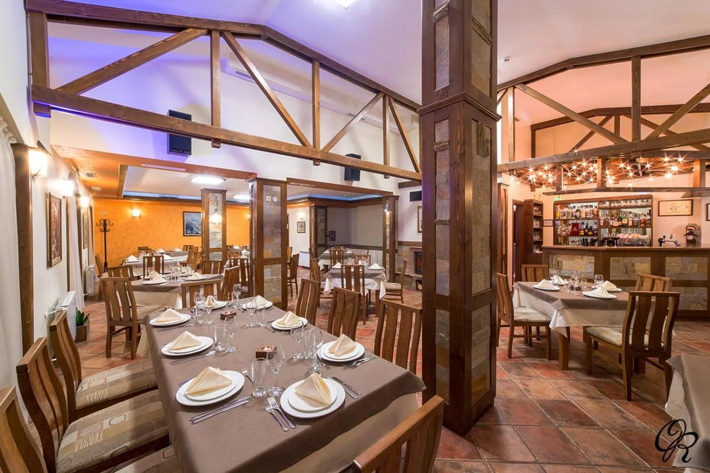 Restaurant/places to eat in Oak Residence Hotel & Relax