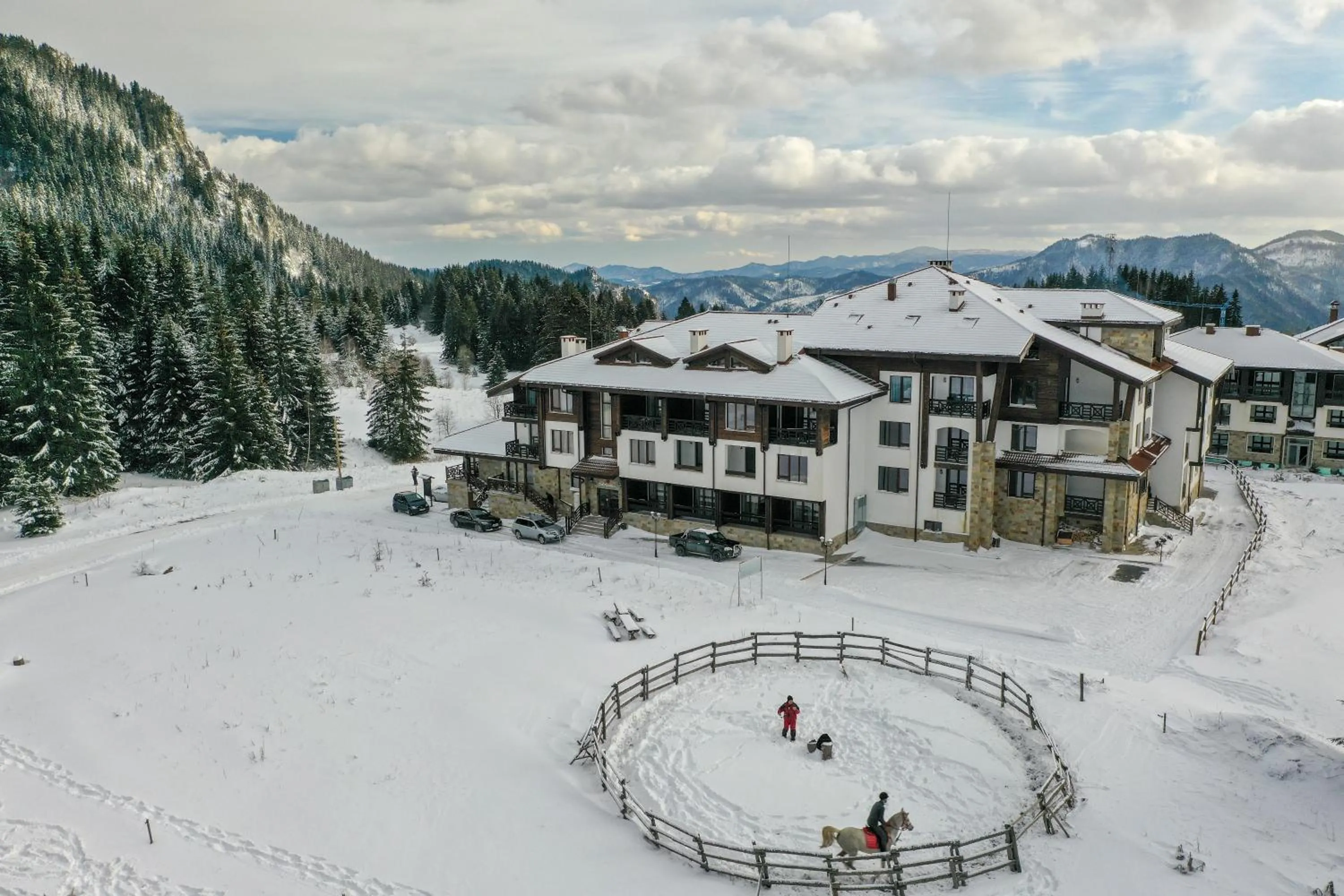 Property building in Oak Residence Hotel & Relax