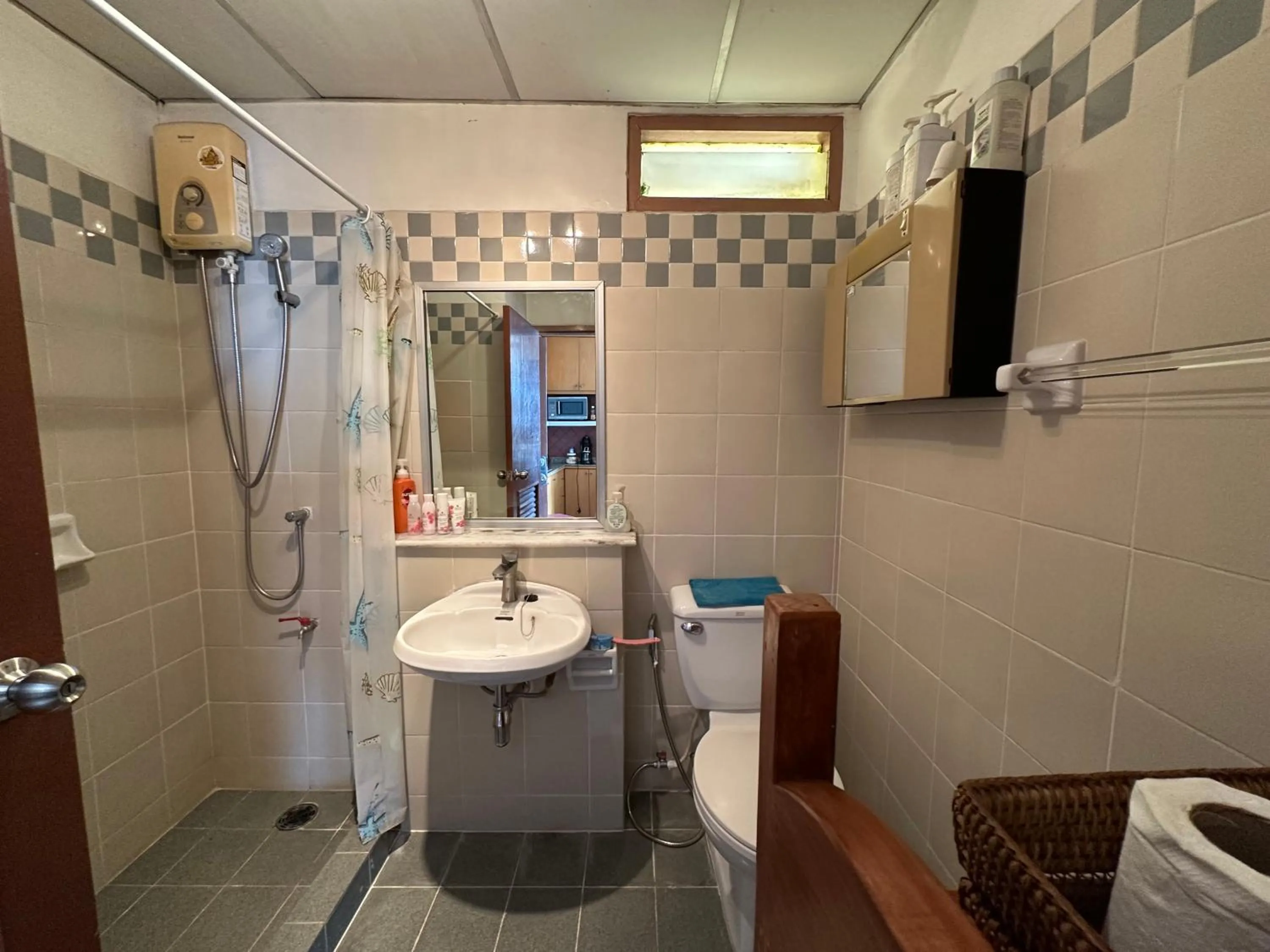 Shower in The Park Land Bangna by Nudda