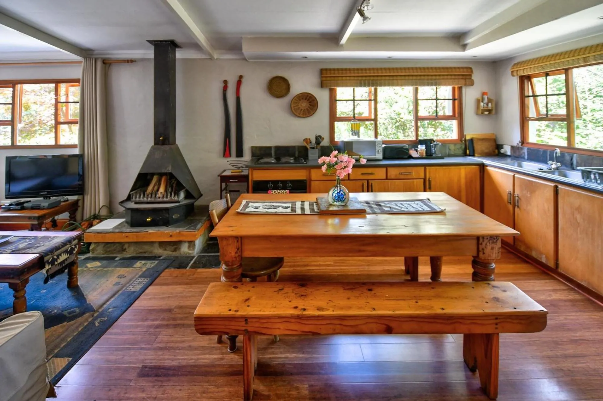 Kitchen or kitchenette in Maple Grove