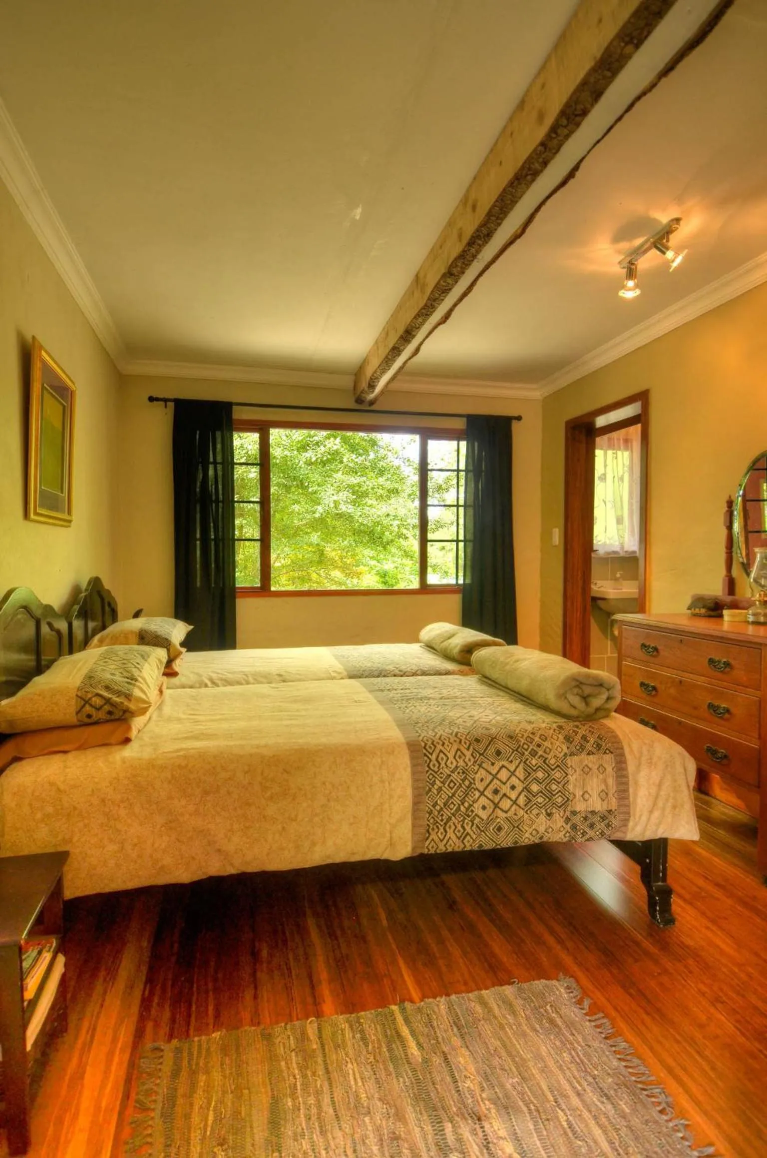 Bed in Maple Grove