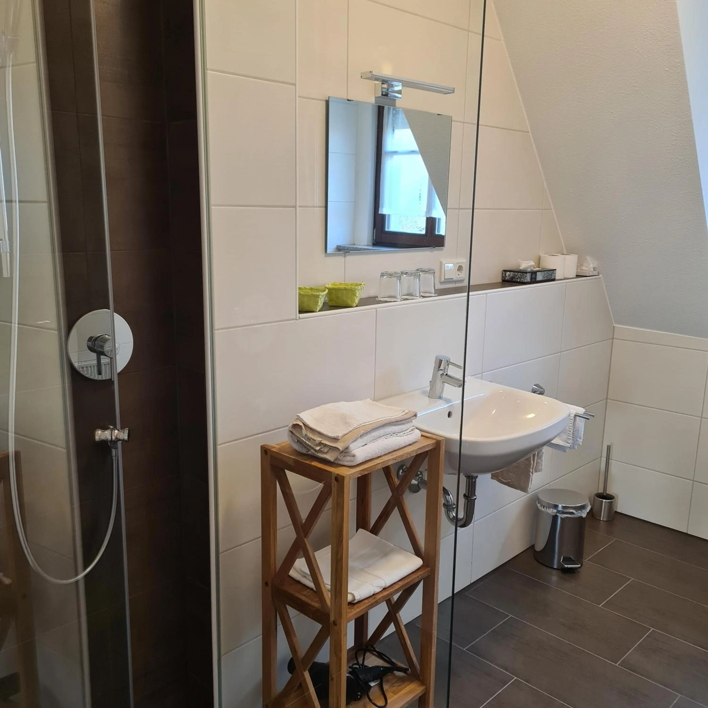 Bathroom in Gasthaus Schöllmann