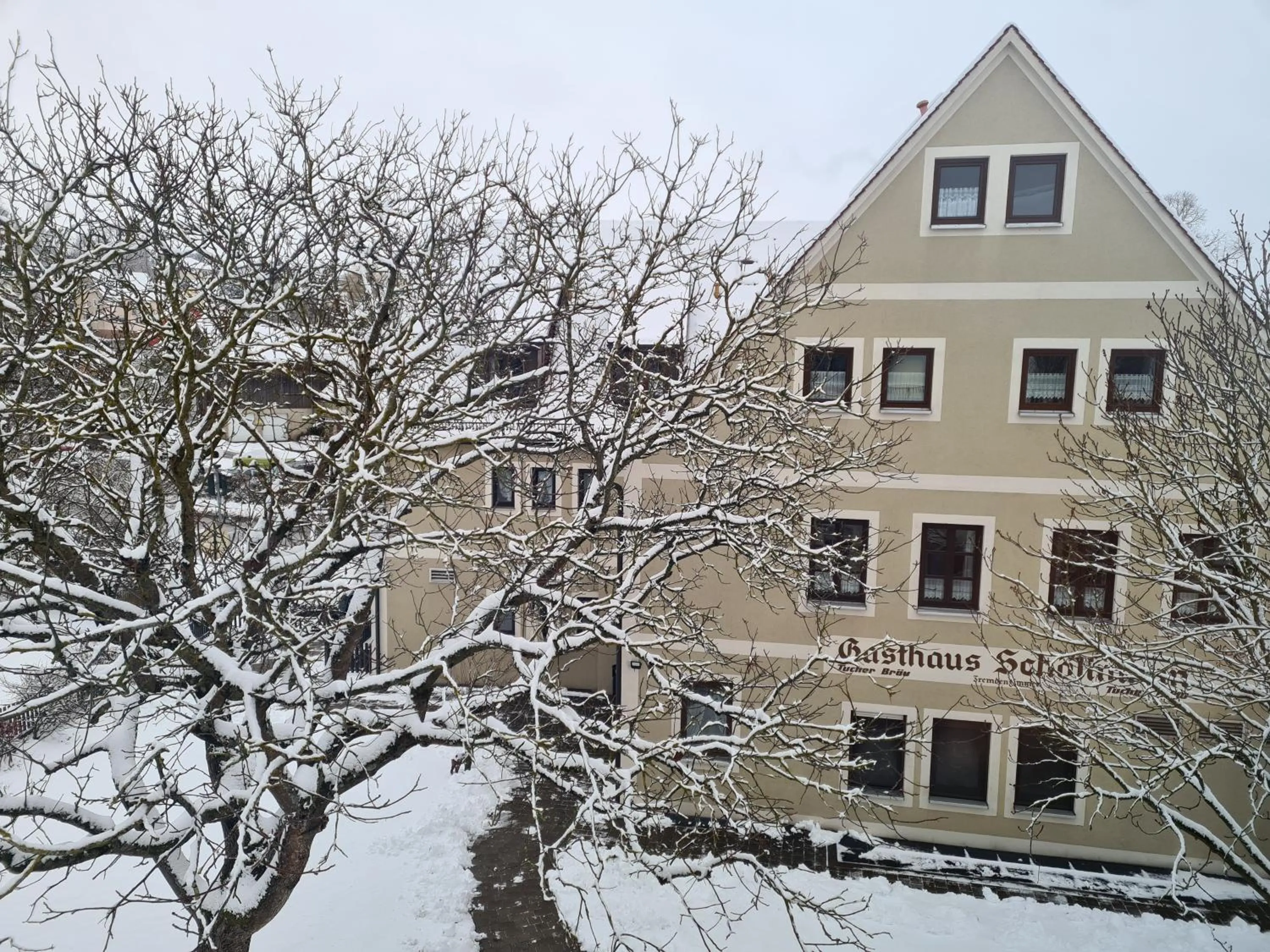 Property building in Gasthaus Schöllmann