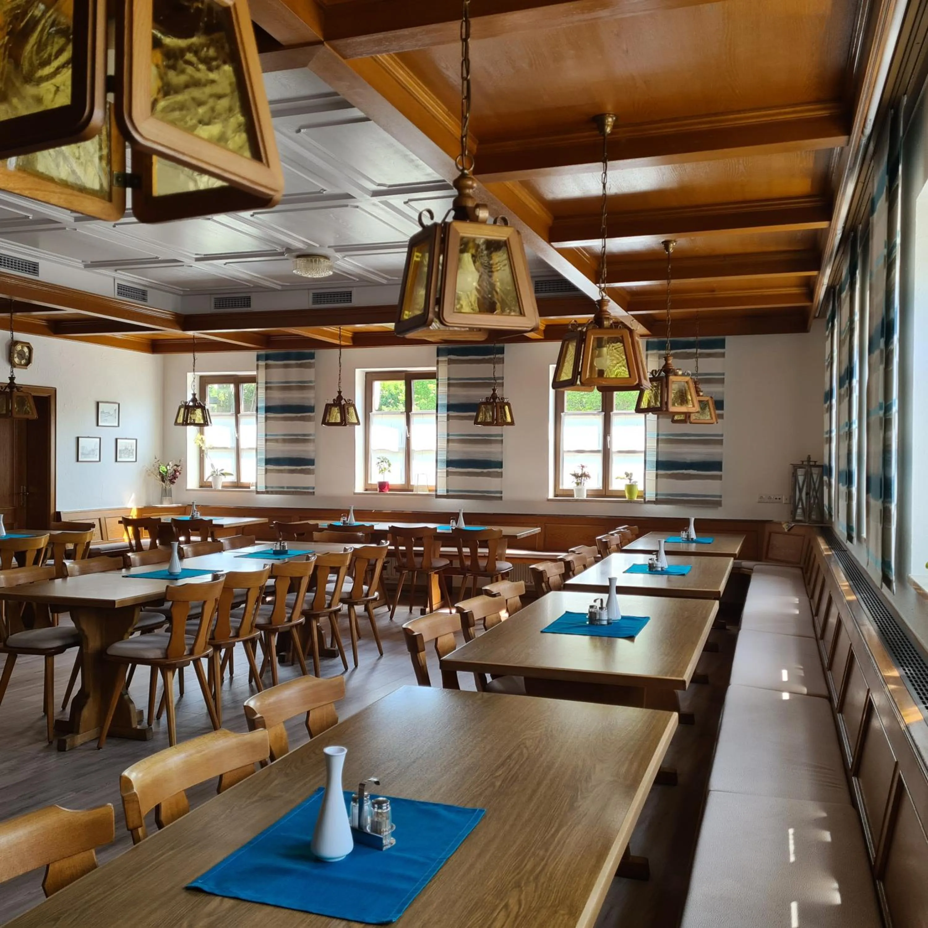 Restaurant/places to eat in Gasthaus Schöllmann