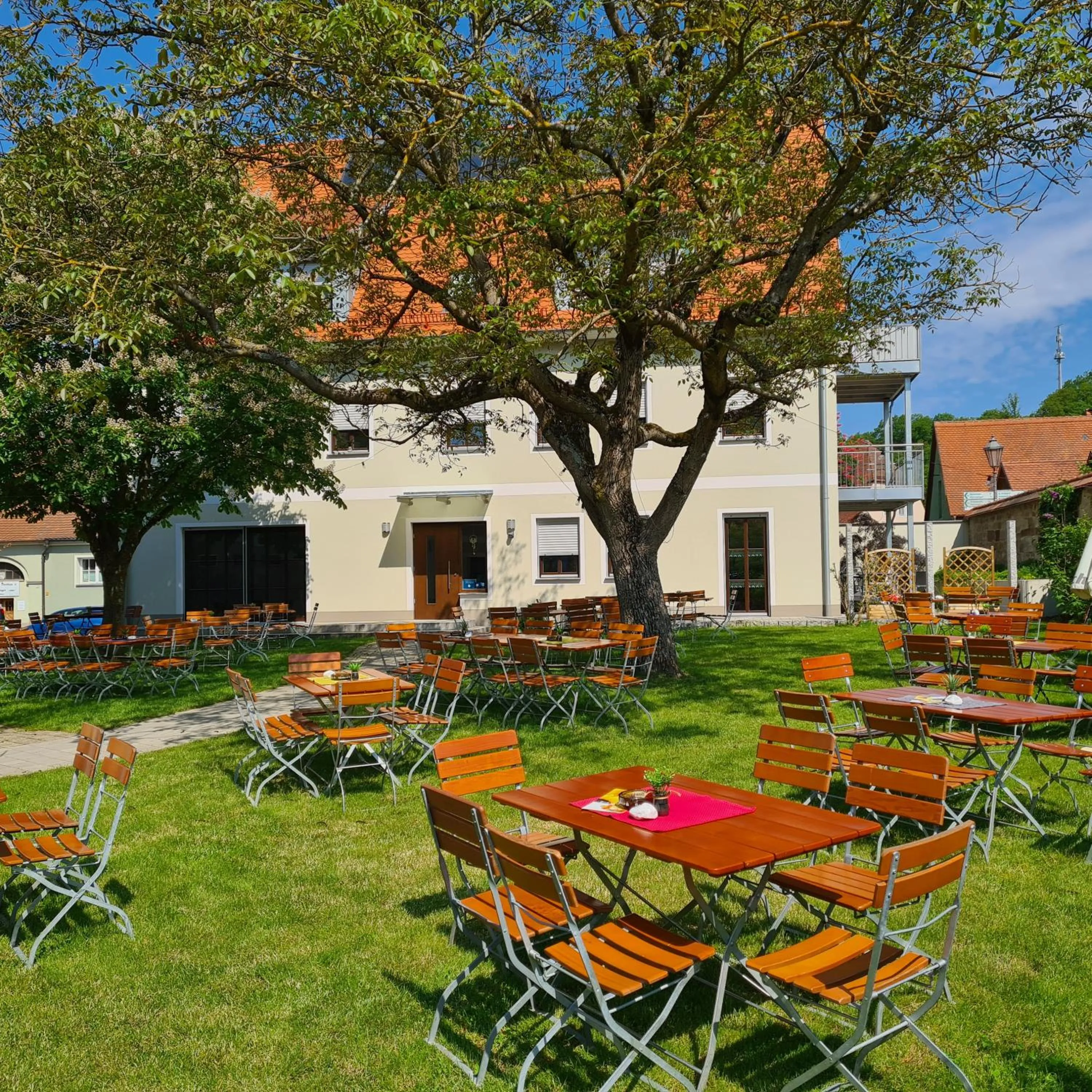 Restaurant/places to eat in Gasthaus Schöllmann