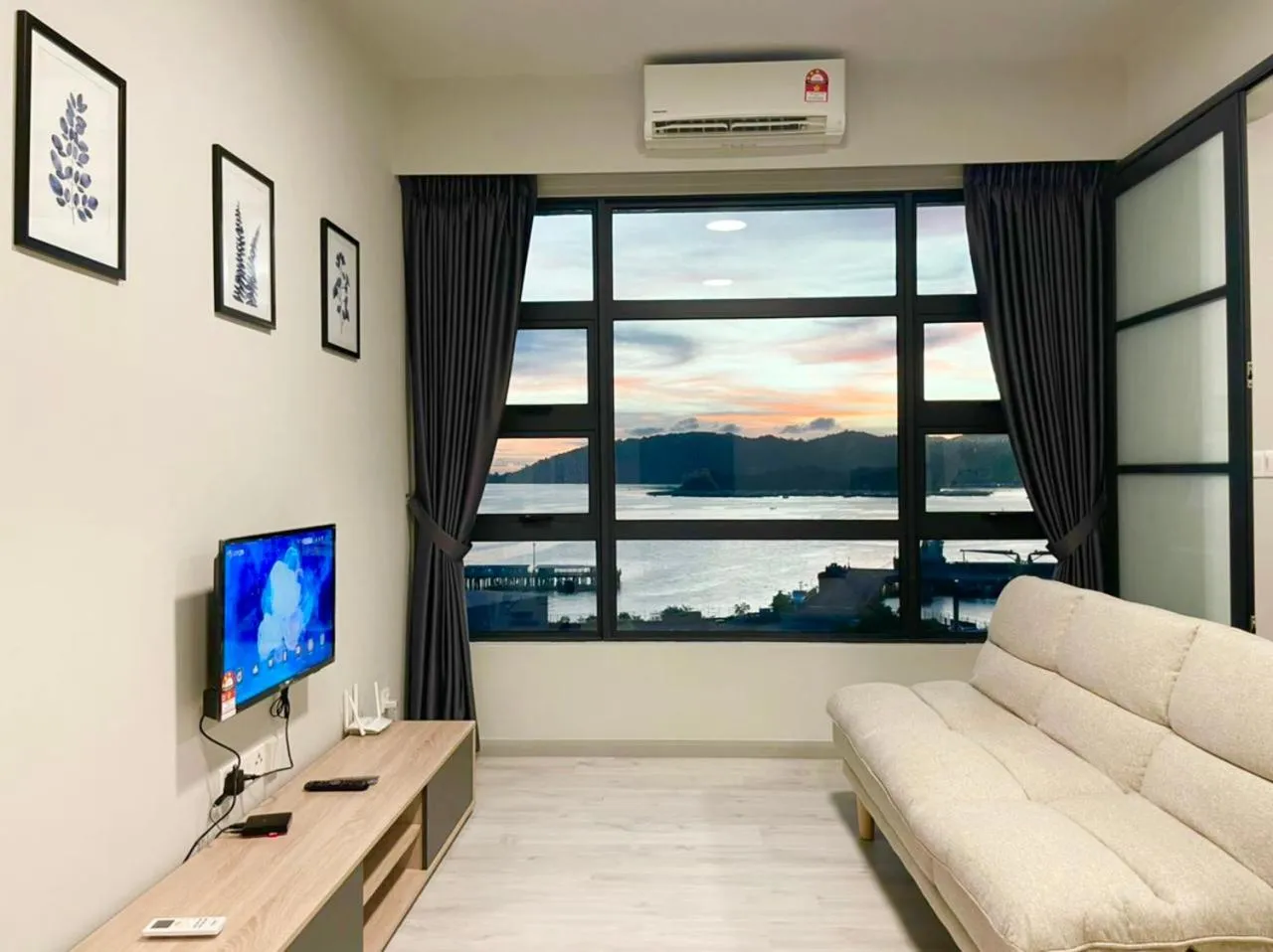 Living room in Sunset Seaview Vacation Condos @ Jesselton Quay