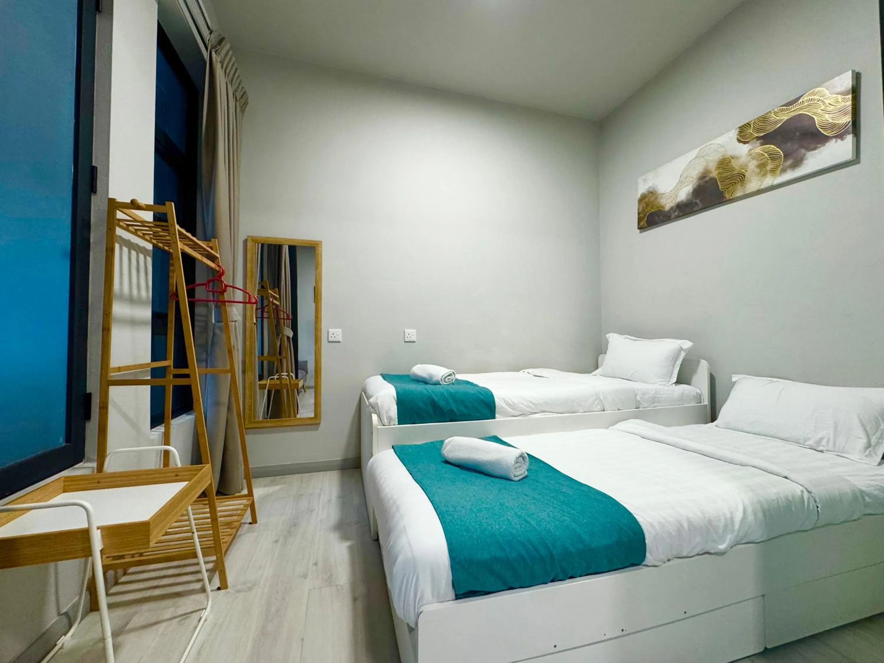 Bed in Sunset Seaview Vacation Condos @ Jesselton Quay