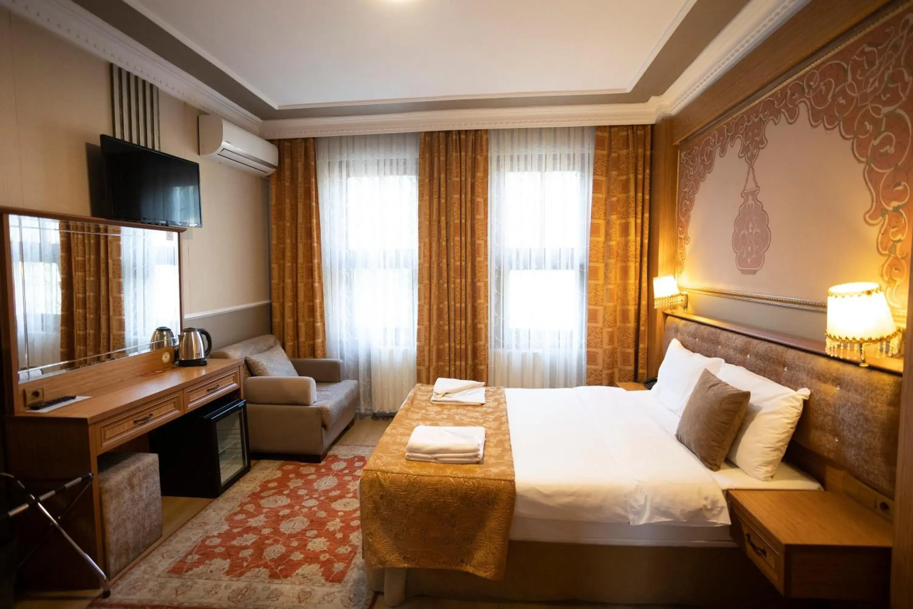 Double Room in Hotel Tashkonak Istanbul Double Room in Hotel Tashkonak Istanbul