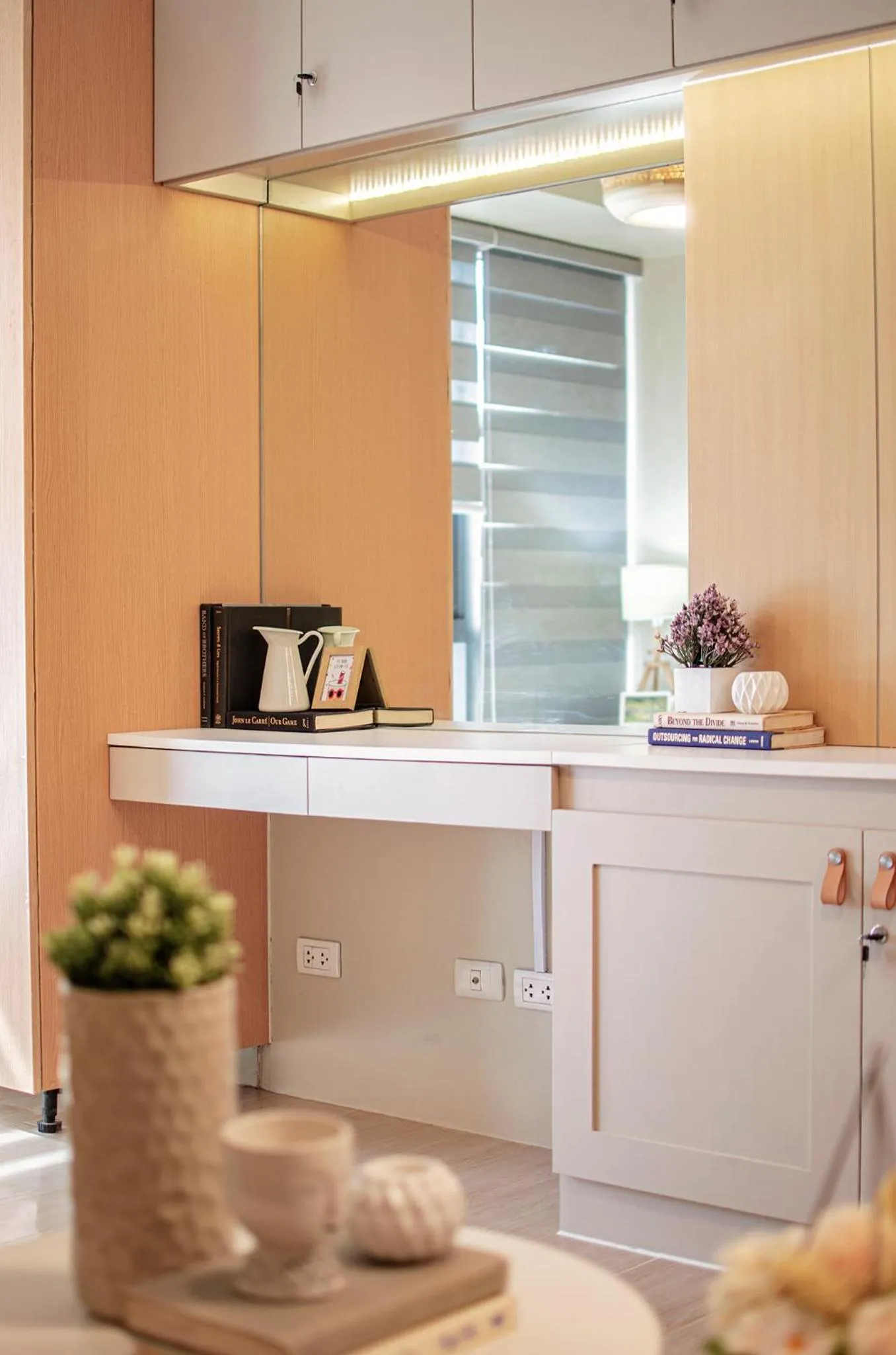 Living room in Cozy and Classy Studio Across Airport Terminal 3