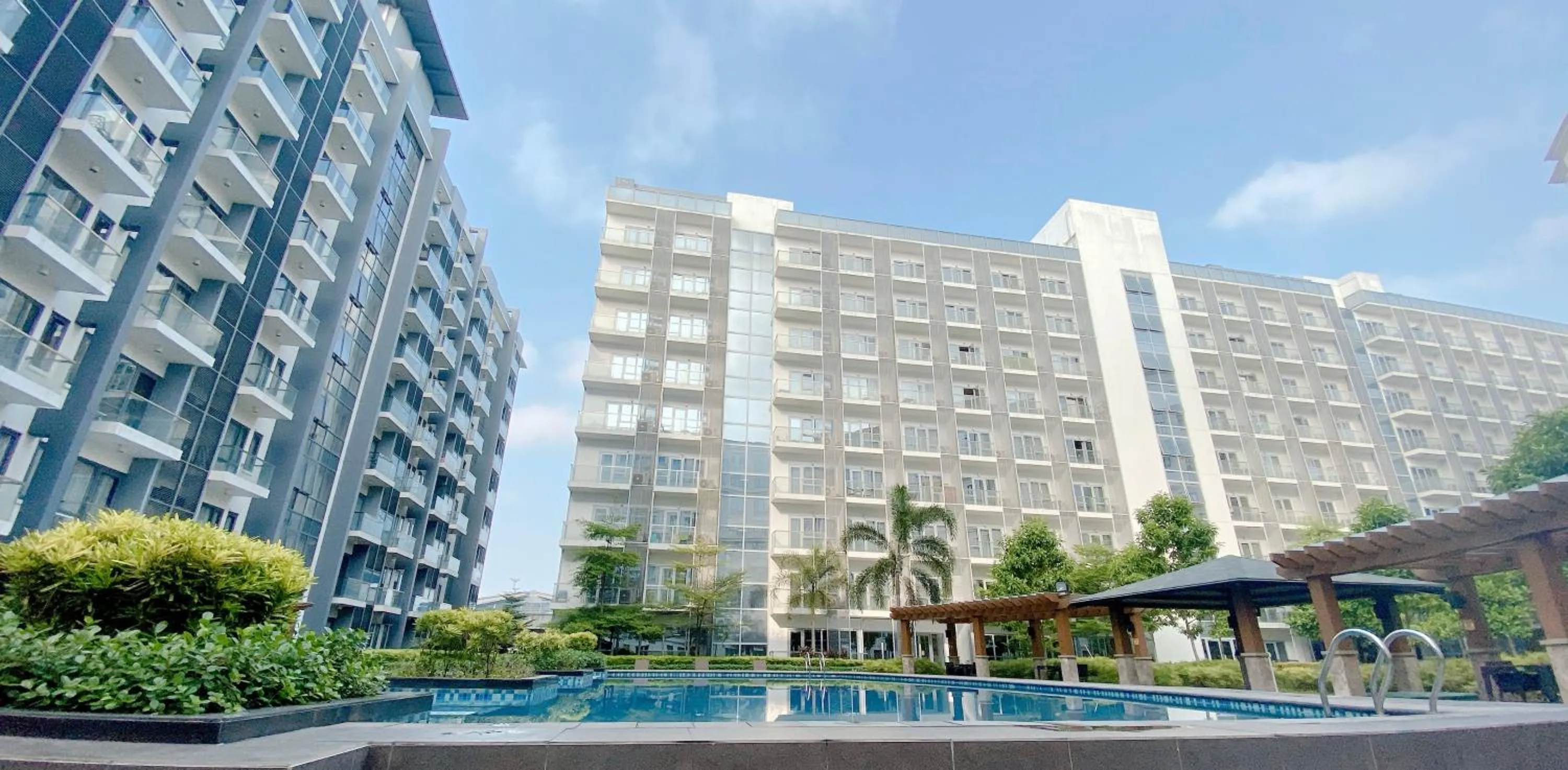 Property building in Cozy and Classy Studio Across Airport Terminal 3