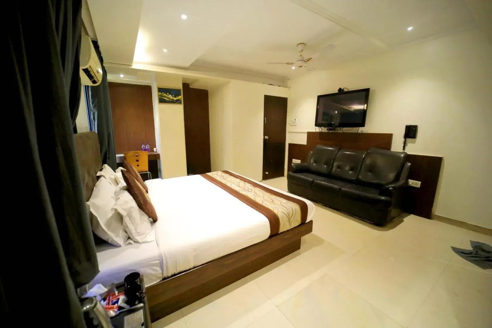 Bed in PANCHVATI RESIDENCY ANDHERI WEST Bed in PANCHVATI RESIDENCY ANDHERI WEST