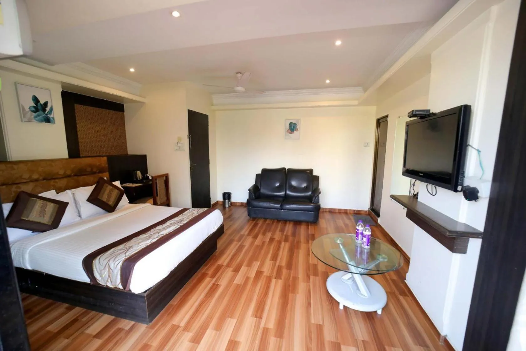 Bed in PANCHVATI RESIDENCY ANDHERI WEST