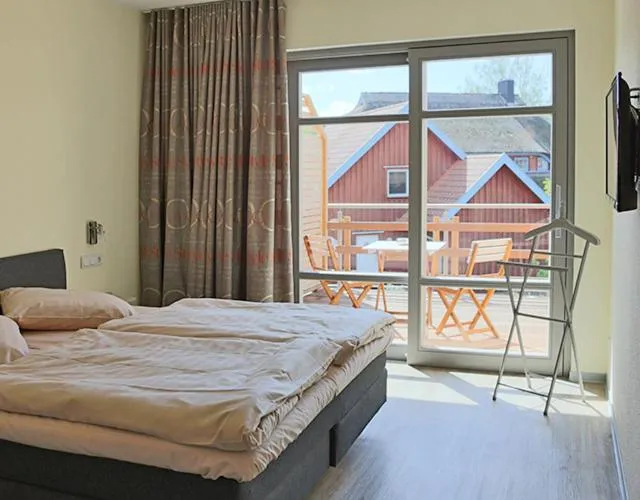 Photo of the whole room, Bed in An der Metow-Ferienpark Hotel