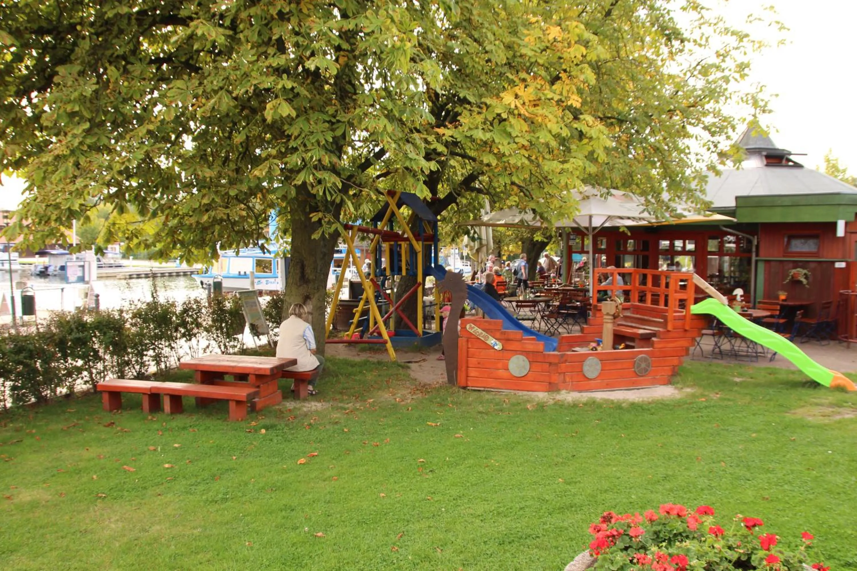 Children play ground in An der Metow-Ferienpark Hotel