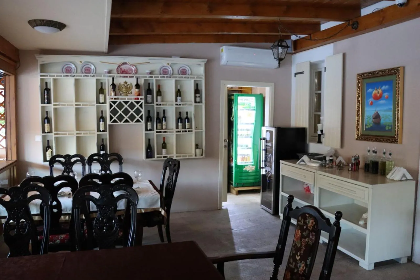 Restaurant/places to eat in Hotel S Family Jovicevic