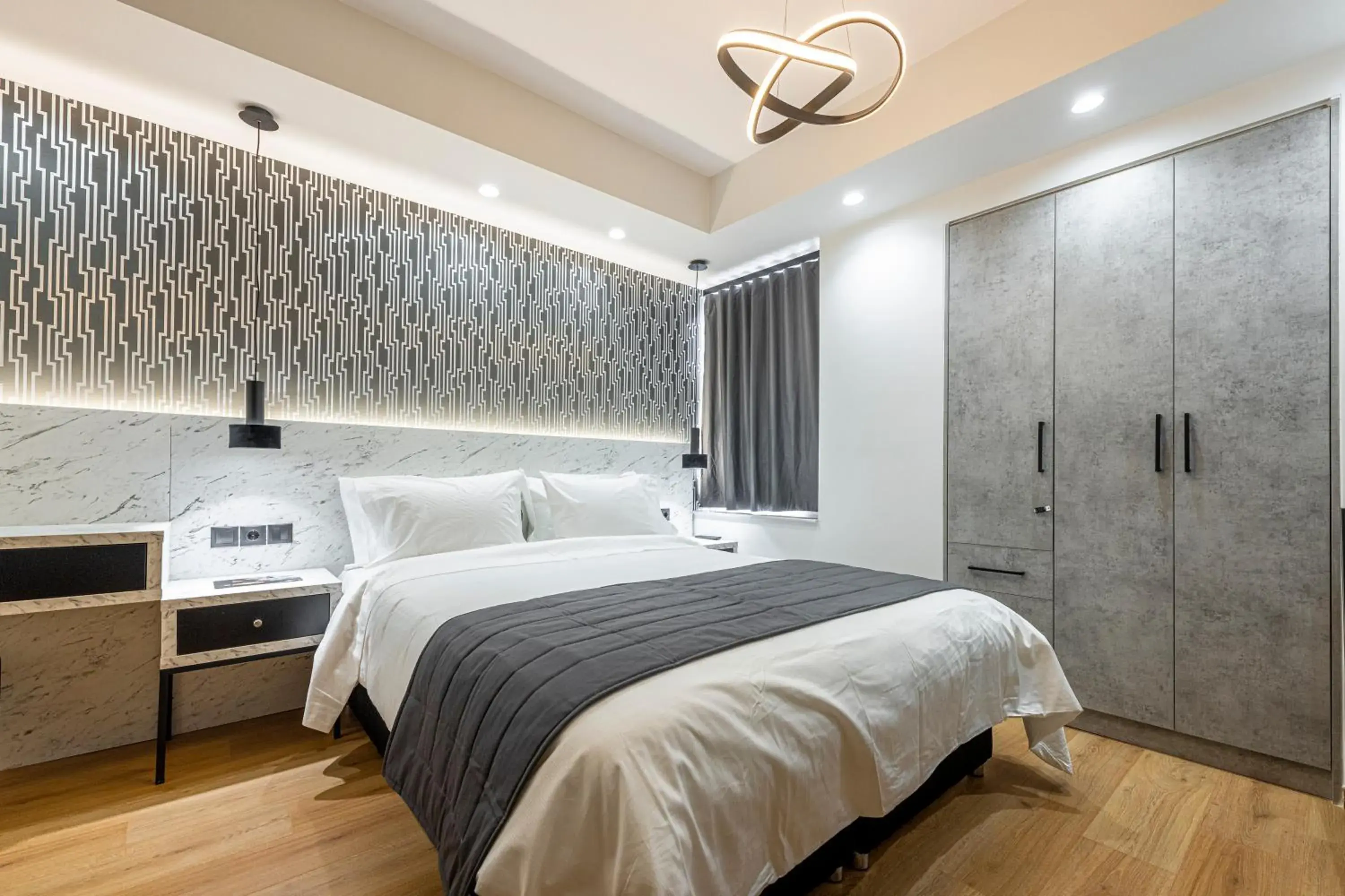 Standard Studio in Ethereal Athεns Standard Studio in Ethereal Athεns